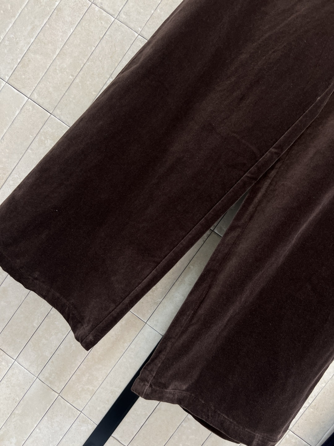 MIu家 25秋冬新款 丝绒格纹松紧腰休闲卫裤 松紧腰里面拼接复古格纹内抽绳收腰设计 休闲版型超日常百搭