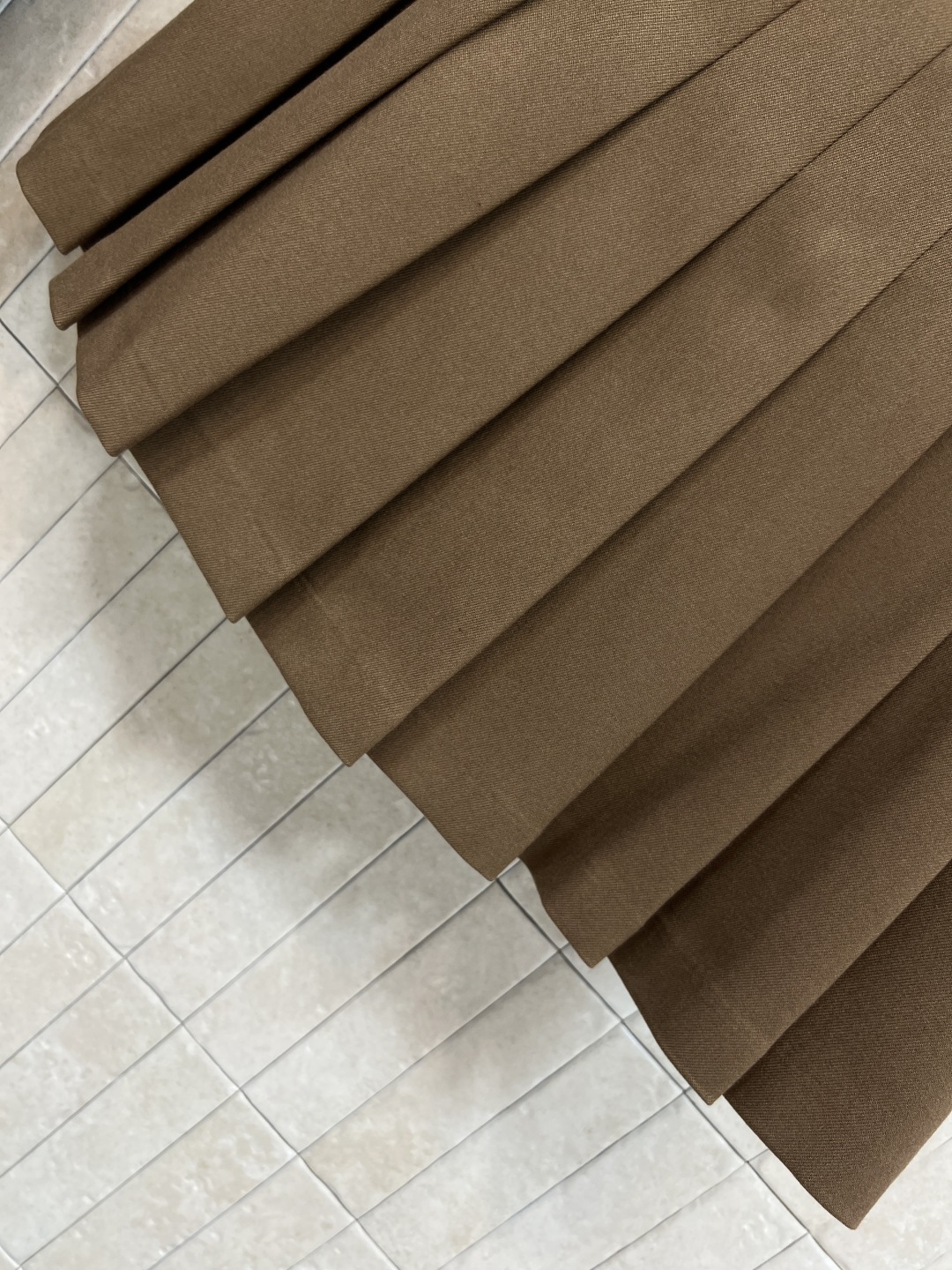 YSL 25秋冬新款 YSl刺绣logo棒球服外套+高腰百褶半裙套装 条纹松紧饰边 经典YSL刺绣Log