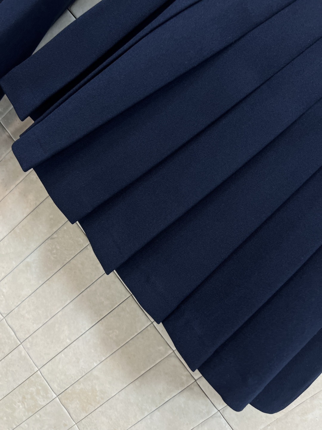 YSL 25秋冬新款 YSl刺绣logo棒球服外套+高腰百褶半裙套装 条纹松紧饰边 经典YSL刺绣Log