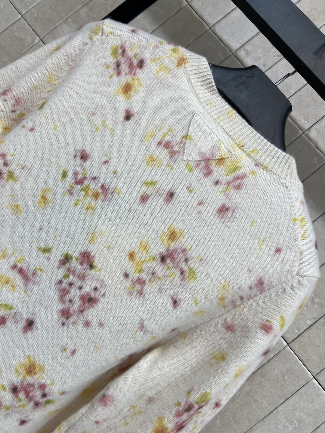 PD家 25秋冬新款 碎花羊毛开衫 定制满印碎花图案 名媛小姐姐必备神器 气质少女风减龄甜美气息 小圆领