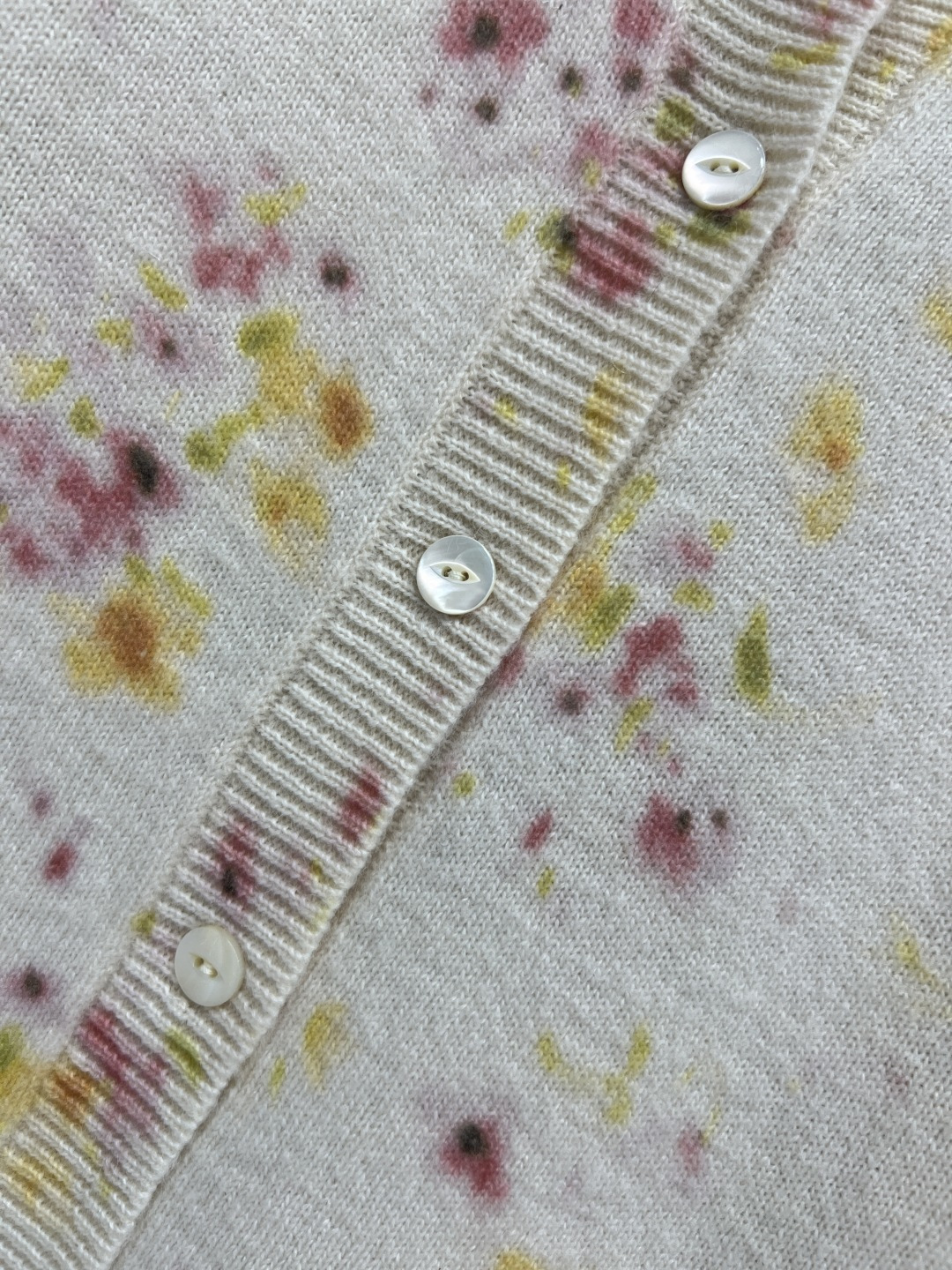 PD家 25秋冬新款 碎花羊毛开衫 定制满印碎花图案 名媛小姐姐必备神器 气质少女风减龄甜美气息 小圆领