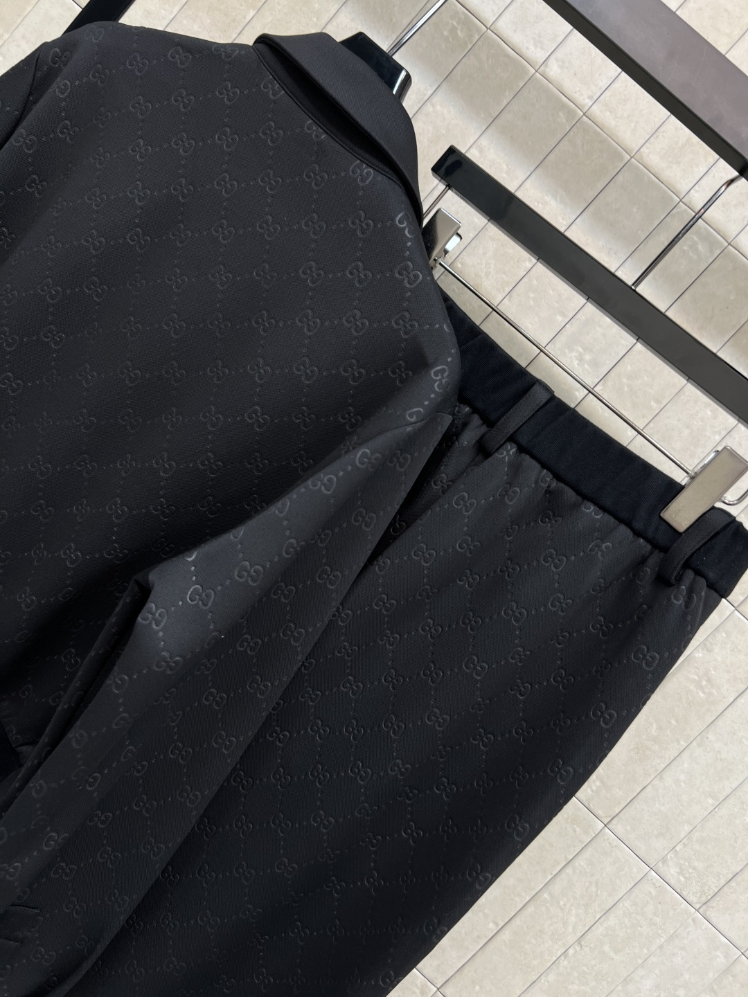 G家 25秋冬新款 双G提花休闲套装 翻领夹克外套+高腰直筒裤 喜欢老花的一定不要错过 经典老花休闲运动