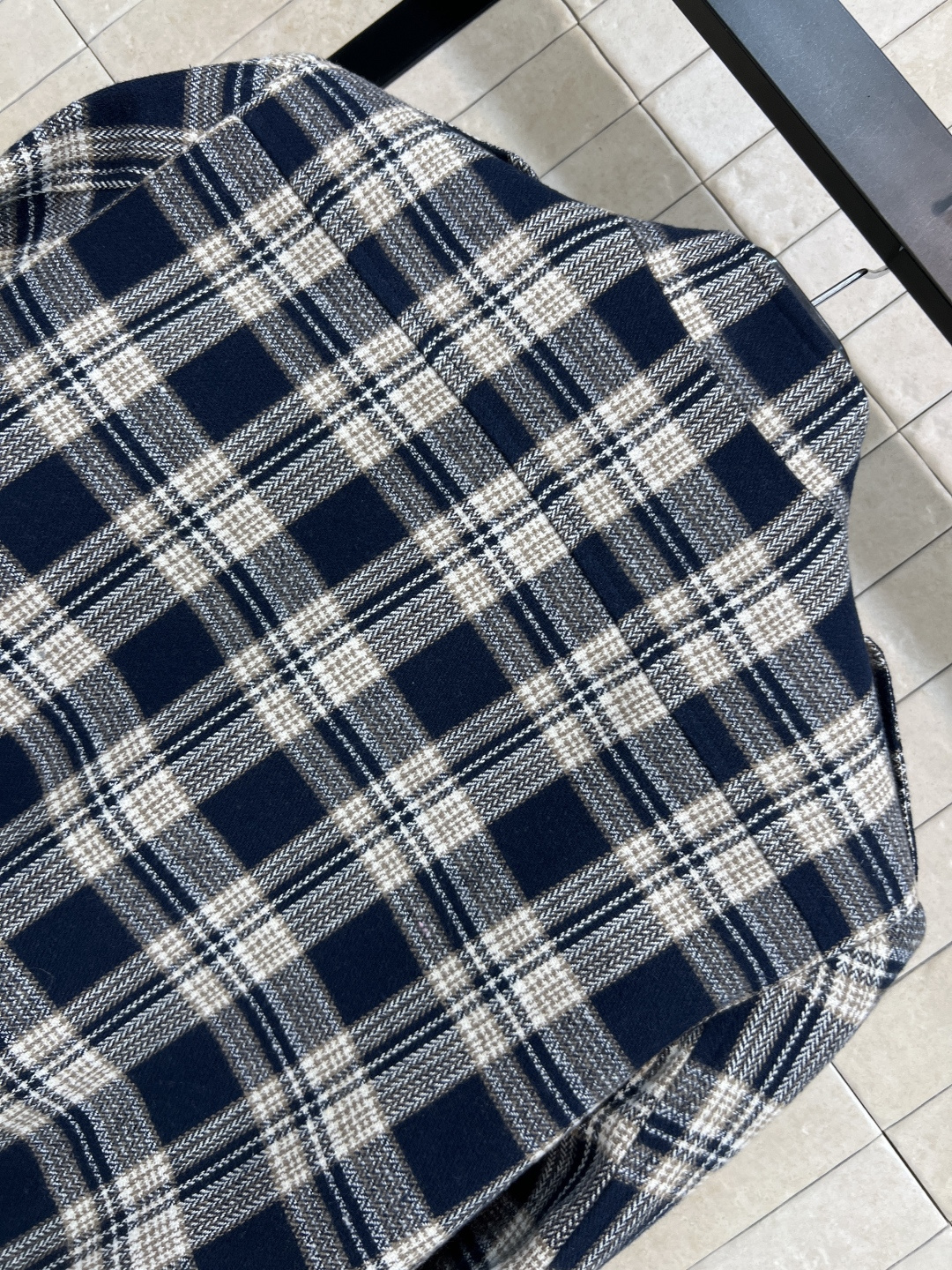 CE家 25秋冬新款 格纹夹克外套 复古格纹设计耐看吸睛 上身就是英伦复古女孩气质搭配牛仔裤休闲又帅气 