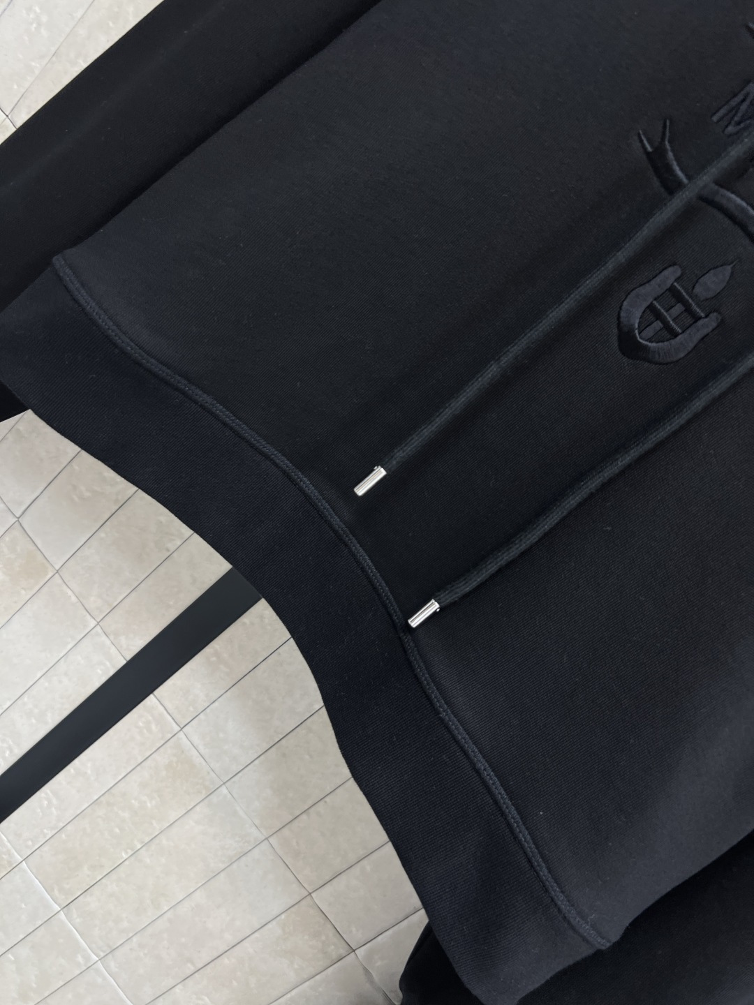 PD家 25秋冬新款 字母刺绣连帽卫衣搭配束脚运动裤 休闲又随性的搭配 上身十分减龄又显瘦 宽松休闲版型