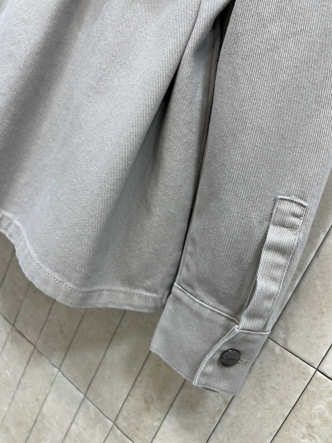 FD家 25秋冬新款 浮雕logo图案牛仔西系列 衬衫短款外套+腰带衬衫外套+直筒裤 极简设计活力感爆棚