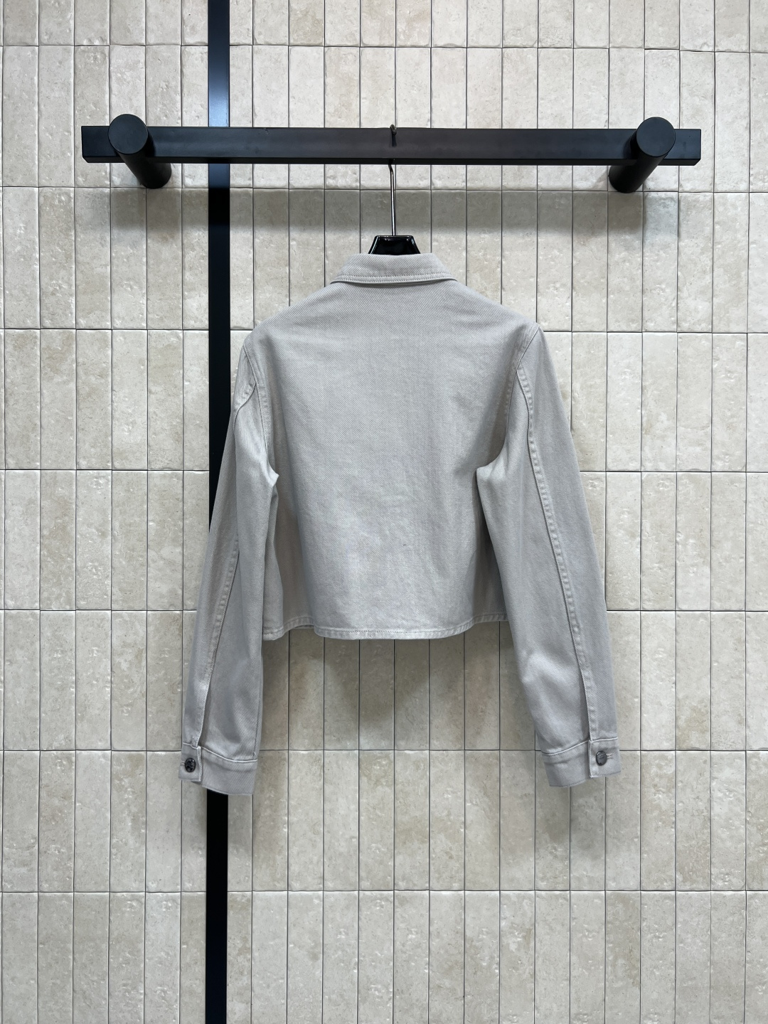 FD家 25秋冬新款 浮雕logo图案牛仔西系列 衬衫短款外套+腰带衬衫外套+直筒裤 极简设计活力感爆棚