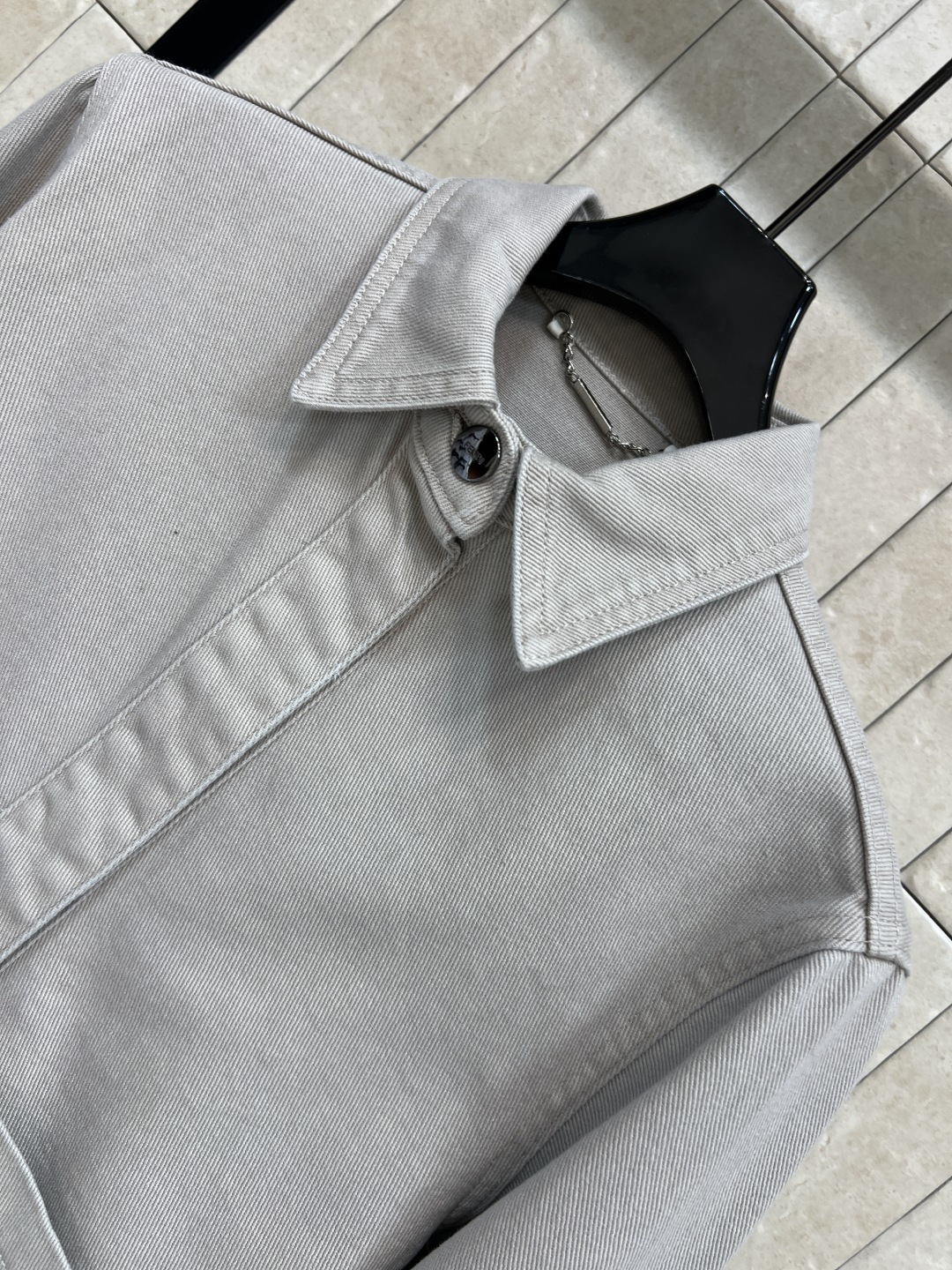 FD家 25秋冬新款 浮雕logo图案牛仔西系列 衬衫短款外套+腰带衬衫外套+直筒裤 极简设计活力感爆棚