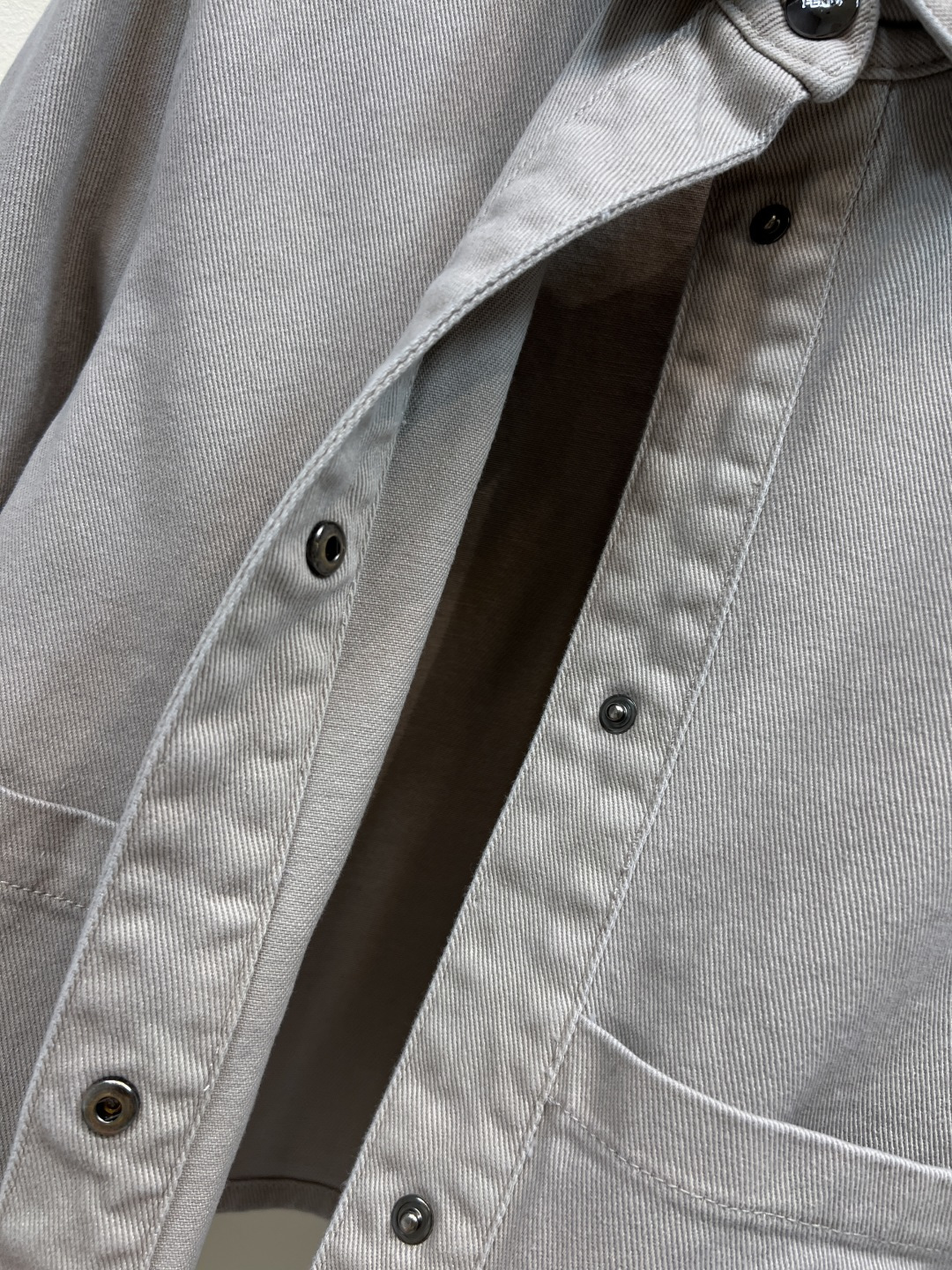 FD家 25秋冬新款 浮雕logo图案牛仔西系列 衬衫短款外套+腰带衬衫外套+直筒裤 极简设计活力感爆棚