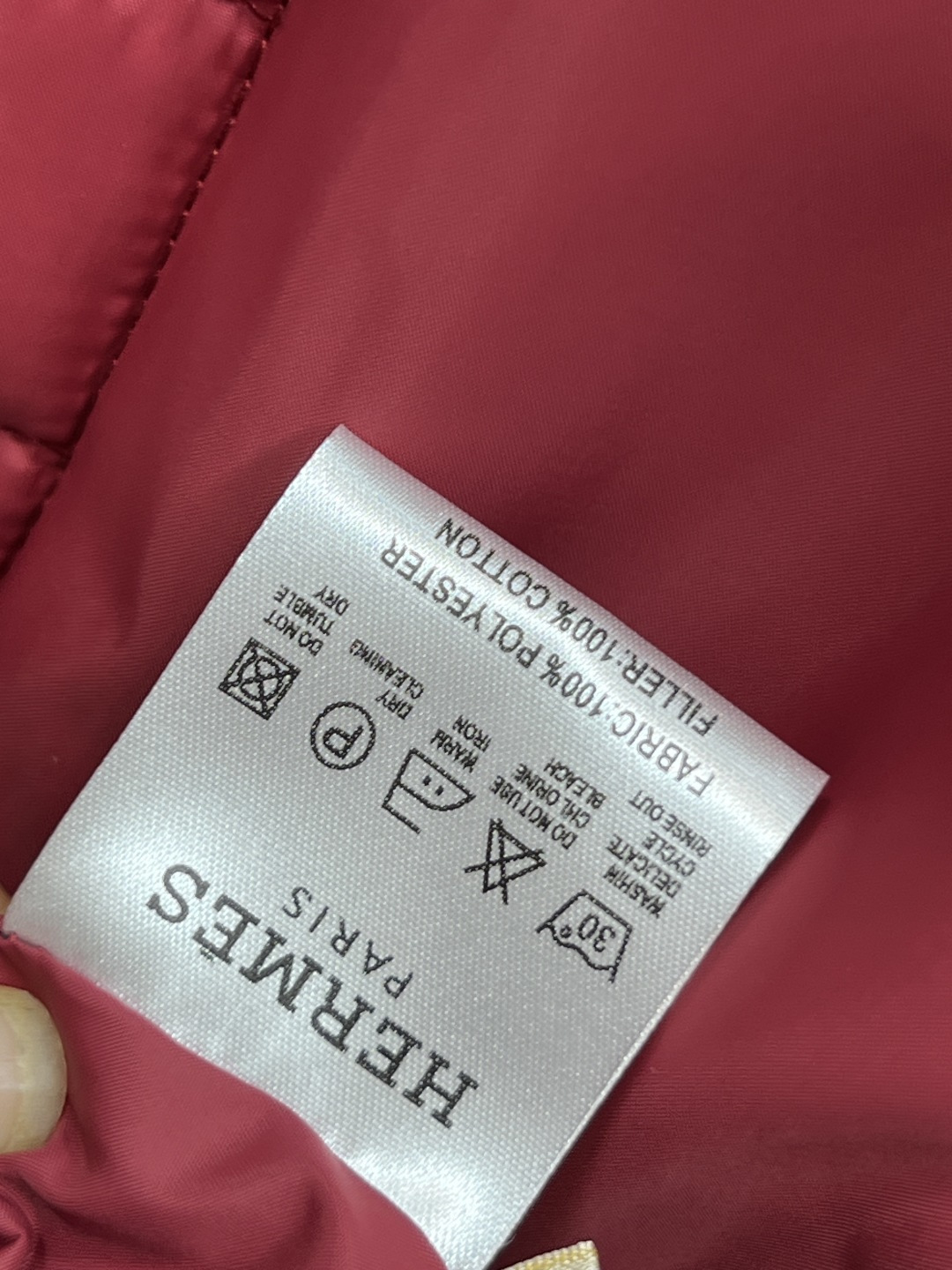 H家 25秋冬新款 格子衍缝系带收腰棉服 中长款设计 立领超宽的门襟+双向拉链设计 配有本布腰带可收腰调