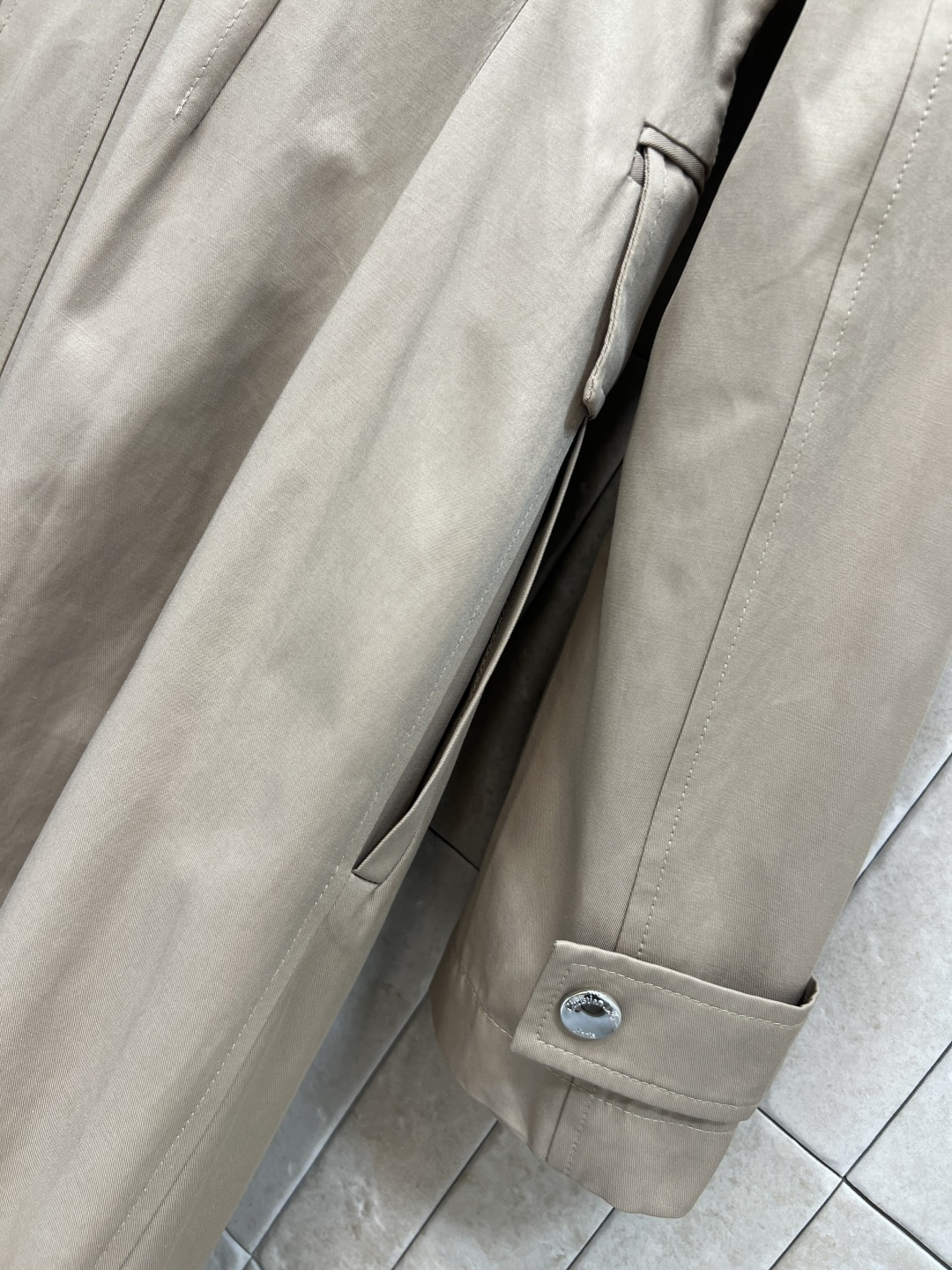 D家 25秋冬新款 一体式紧身胸衣长款风衣 可拆卸束身衣设计 温柔高级显气质 精选纯棉面料打造 力挺有型