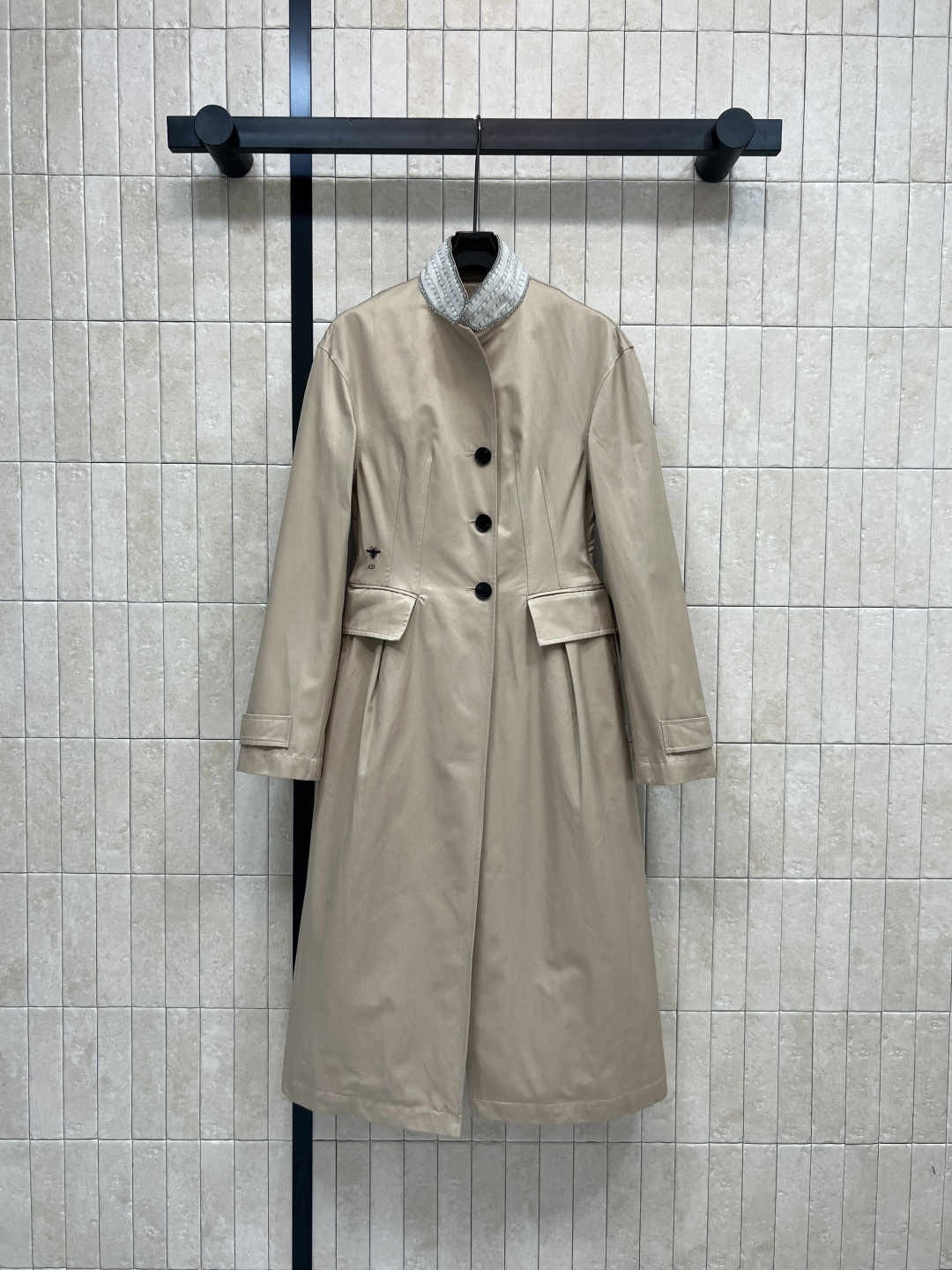 D家 25秋冬新款 一体式紧身胸衣长款风衣 可拆卸束身衣设计 温柔高级显气质 精选纯棉面料打造 力挺有型