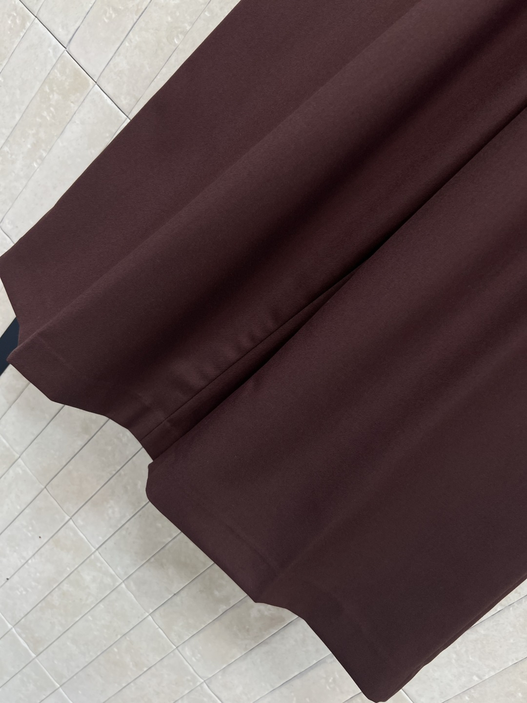 LW家 25秋冬新款 褶皱皮扣九裤阔腿西裤 可以日常通勤的一款西裤 高腰褶皱皮带装饰很有设计感 立体有形