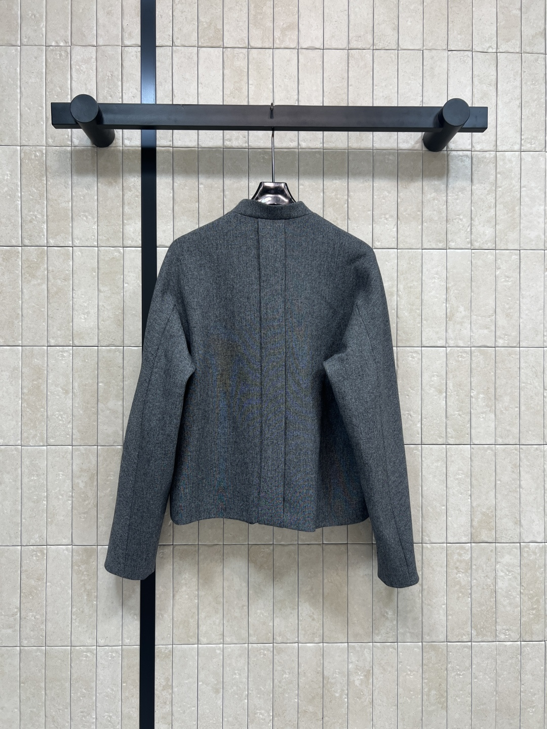 D家 25秋冬新款 立领胸针外套 小立领元气满满 超级减龄精致 立体剪裁版型 显瘦又百搭 日常搭配可盐可