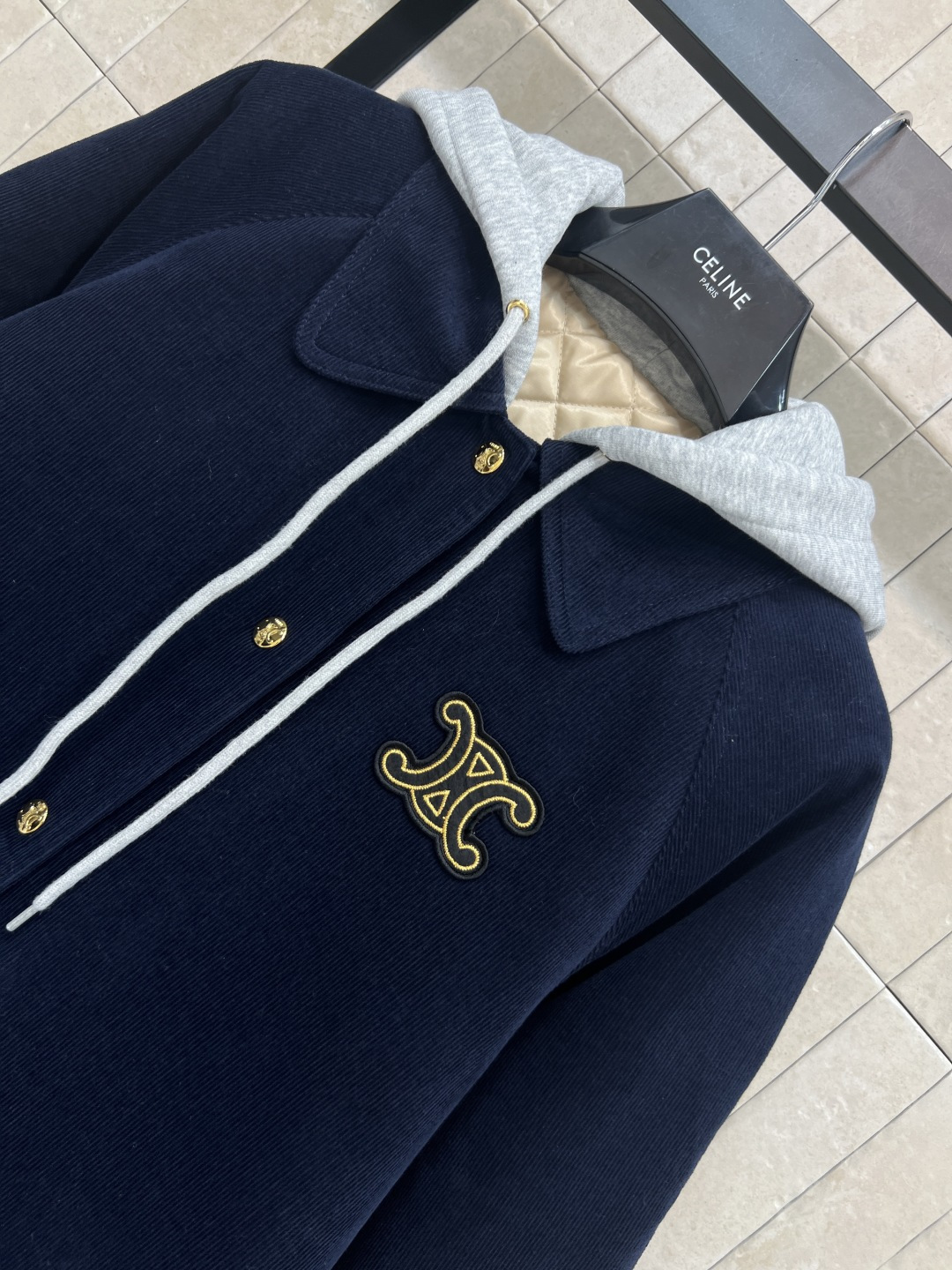 CE家 25秋冬新款 连帽灯芯绒夹克棉服 撞色拼接卫衣连帽假两件设计 定制深蓝色灯芯绒夹棉外套 高级又时