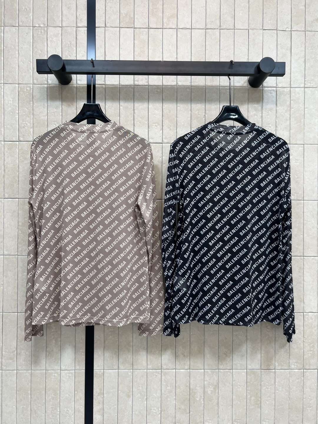 25秋冬新款 万能logo网纱打底衫 日常必备的单品 满弹幕 logo印花经典复古 修身版型显瘦百搭 透