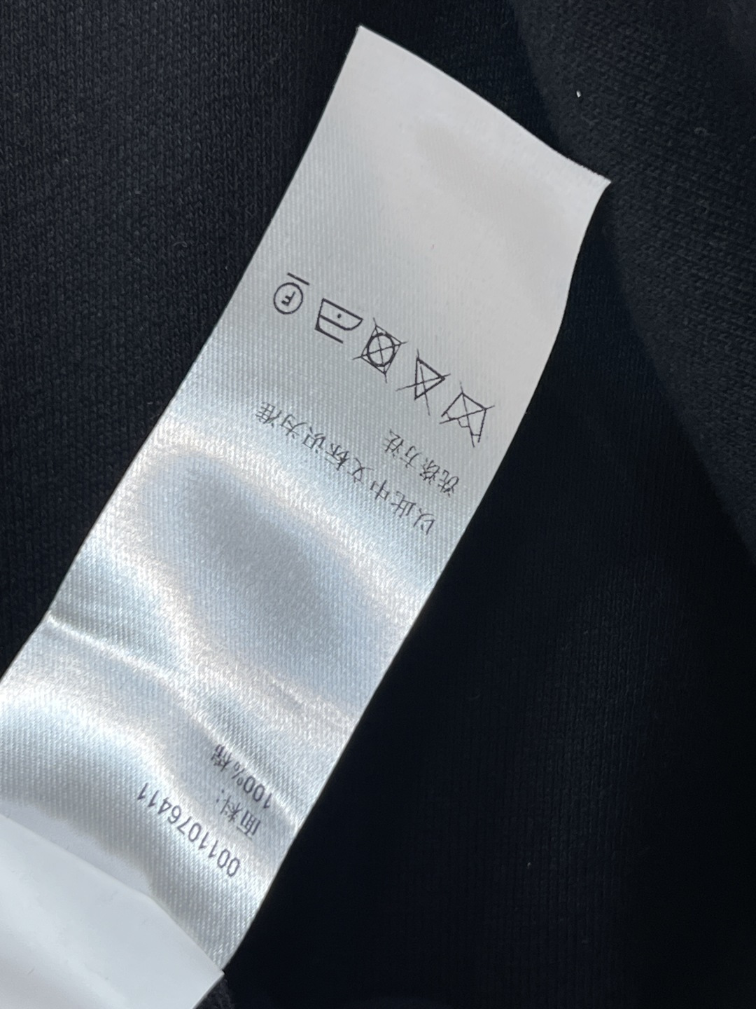 LW家 25秋冬新款 logo皮标休闲套装 连帽拉链短款外套搭配束脚长裤 一套上身帅气拉风 美式运动风减