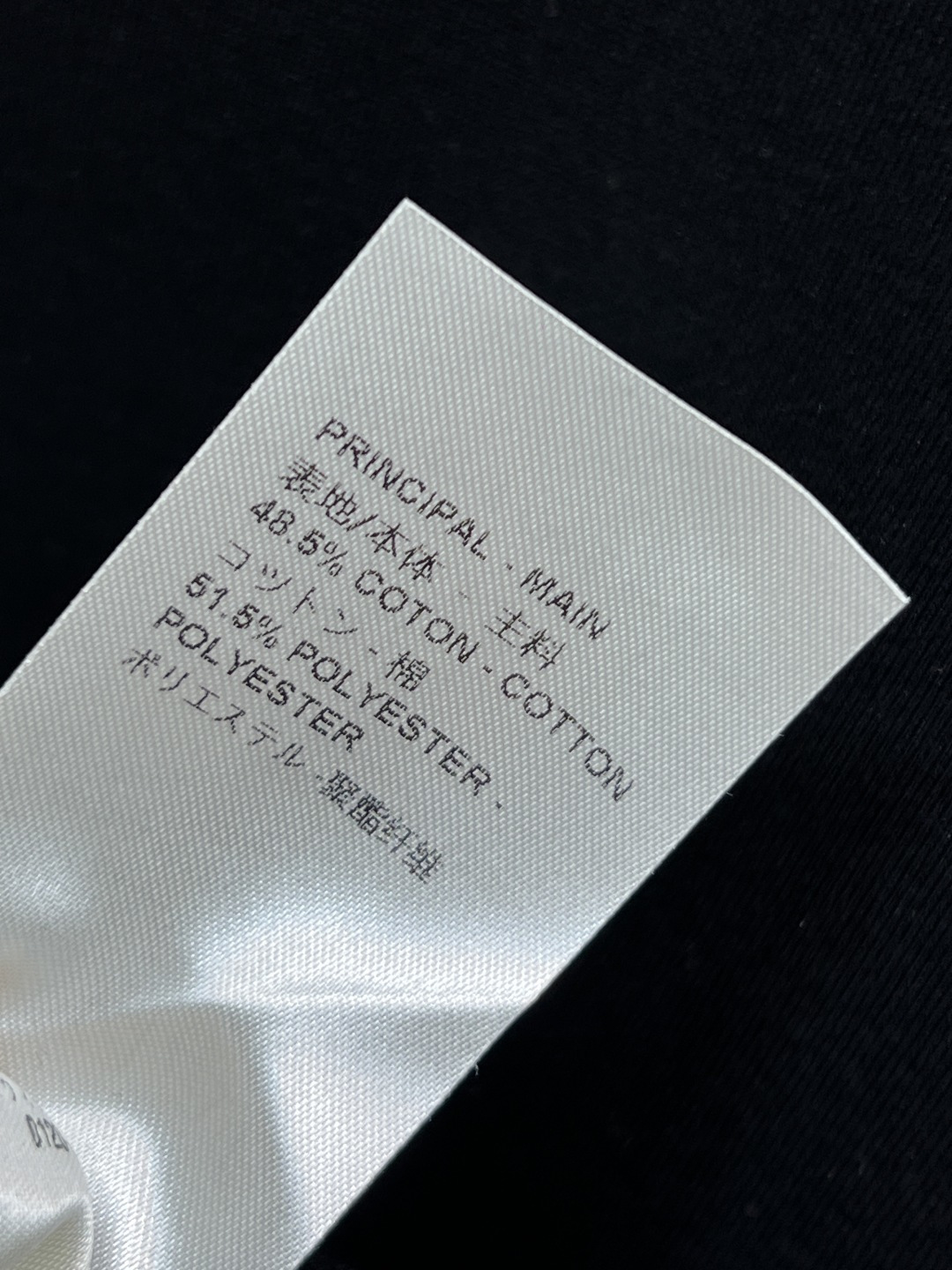 L家 25秋冬新款 老花口袋圆领无袖连衣裙 背心A字剪裁的版型 驼色白边点缀 经典老花图案口袋装饰 上身