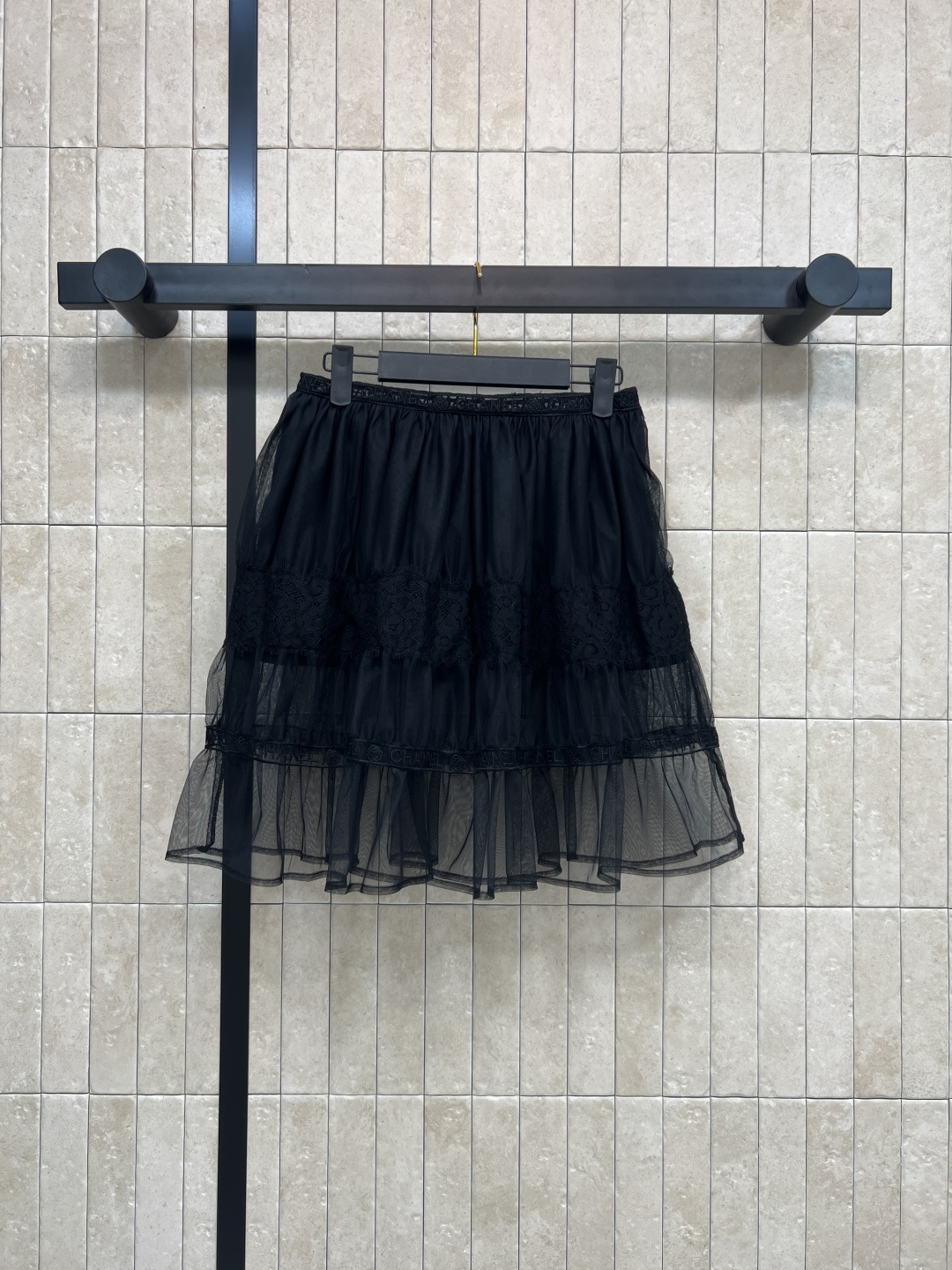 小香家 25秋冬新款 高腰a字网纱蓬蓬裙 超级火的蛋糕裙 层层叠加很显腿细 还超级甜美又减龄 内有里衬 