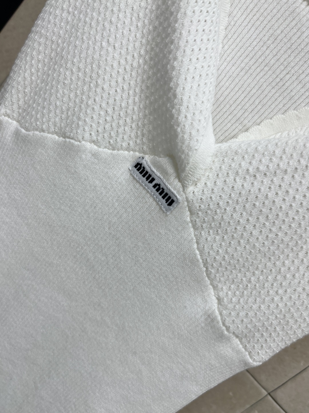 MIu家 25秋冬新款 针织小吊带 日常必备单品 单穿性感 内搭版型超显瘦 进口棉纱线质感超舒适 休闲时