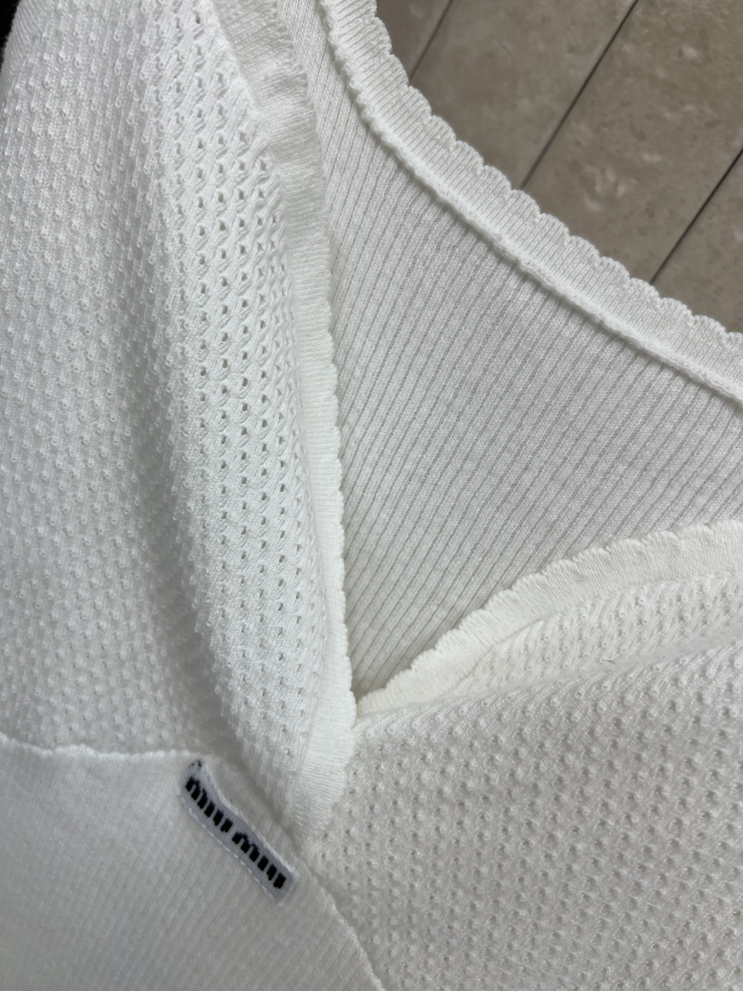 MIu家 25秋冬新款 针织小吊带 日常必备单品 单穿性感 内搭版型超显瘦 进口棉纱线质感超舒适 休闲时