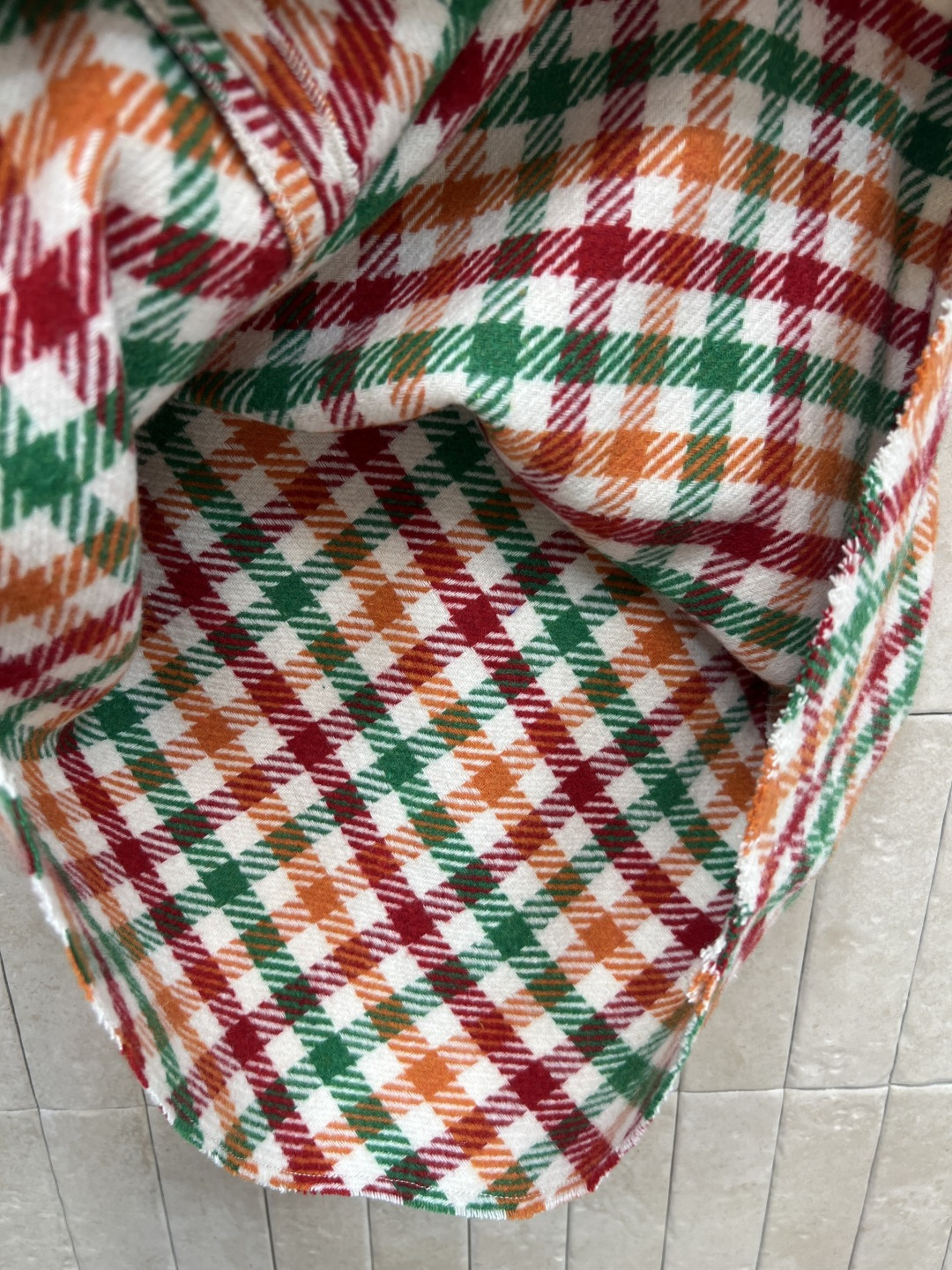 MIu家 25秋冬新款 复古格纹高腰半身裙 冬天搭配小能手 高腰a字裙摆 上身超级比例感 柔软又舒适 可