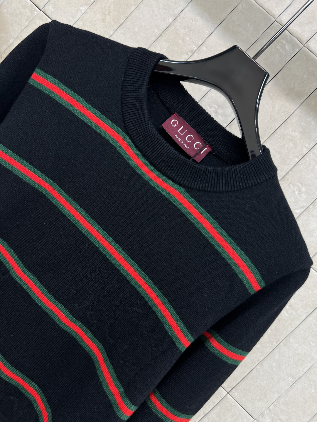 G家 25秋冬新款 条纹针织套头圆领长袖衫 定位提花logo点缀 经典红绿织带设计 上身减龄又百搭显瘦小