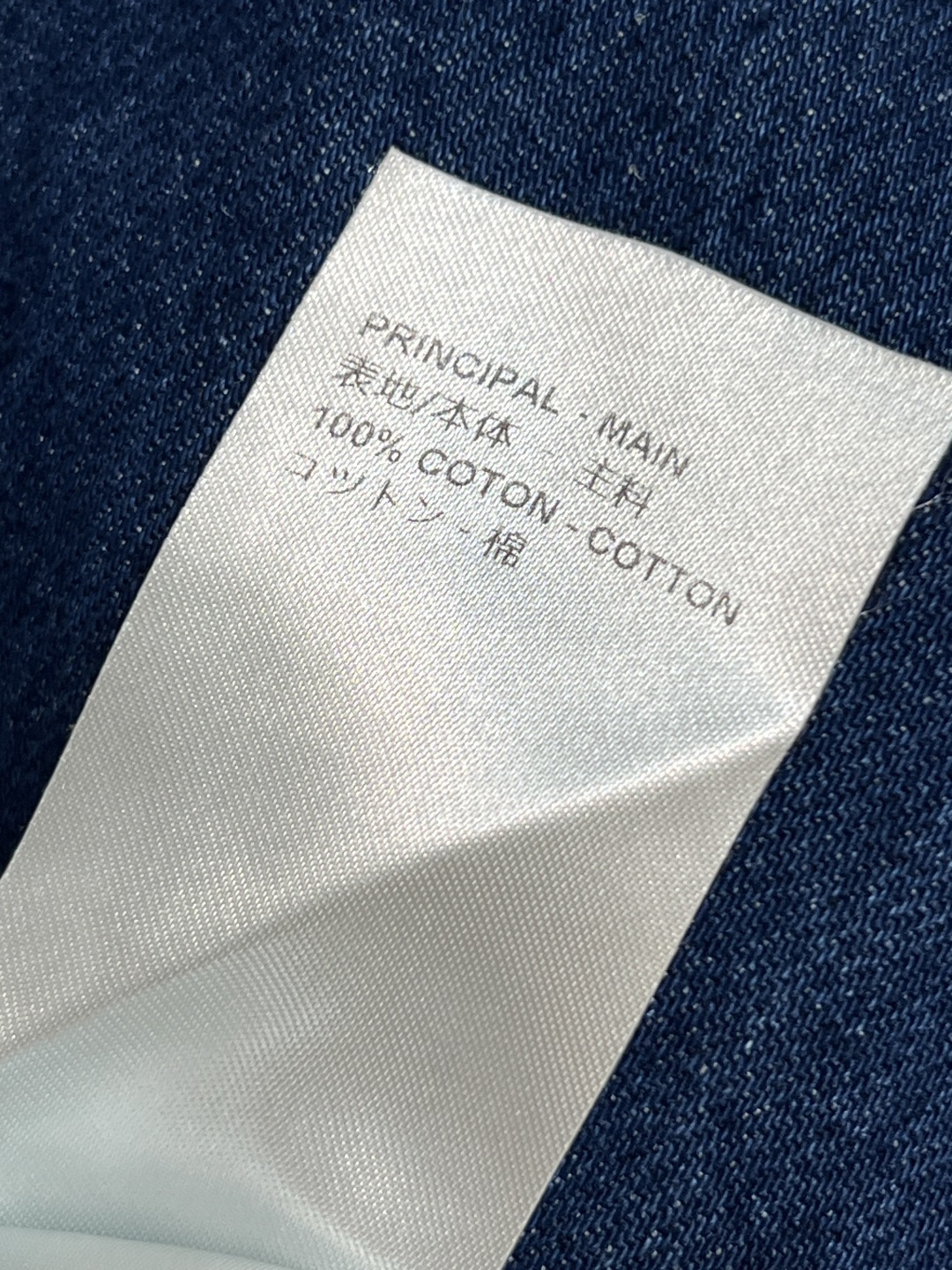 L家 25秋冬新款 猫咪🐱皮牌装饰深蓝色牛仔直筒裤YB开模定制的五金配件 定制复古牛仔面料 非常藏肉显高