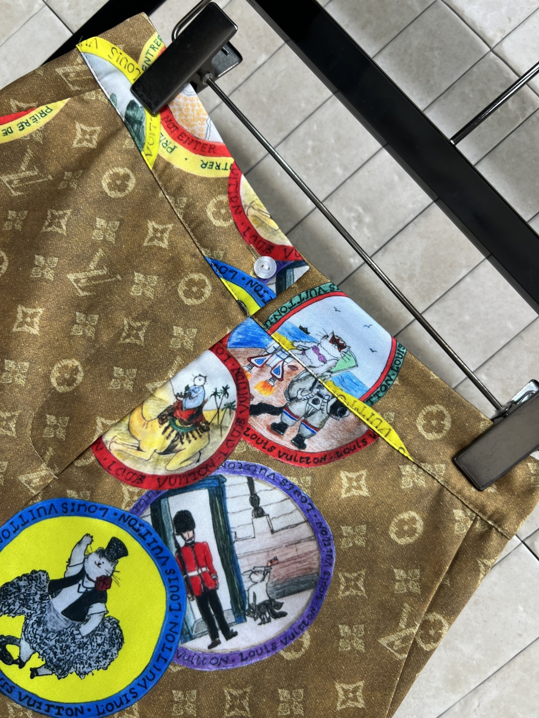 L家 25秋冬新款 猫咪联名限定 邮票老花高腰短裤 定制邮票老花面料 上身一秒气质 自带氛围感 运动休闲