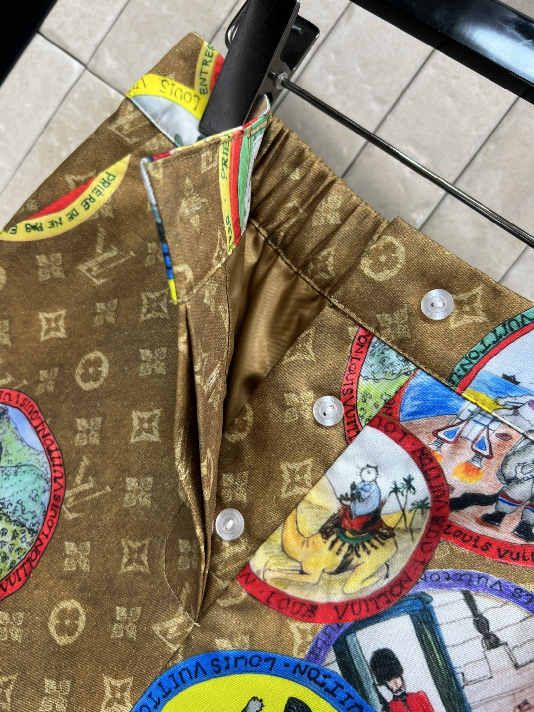 L家 25秋冬新款 猫咪联名限定 邮票老花高腰短裤 定制邮票老花面料 上身一秒气质 自带氛围感 运动休闲