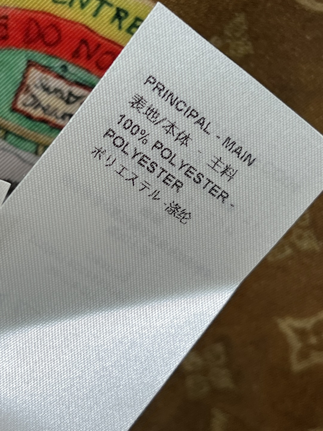 L家 25秋冬新款 猫咪联名限定 邮票老花翻领衬衫 小翻领干练帅气 宽松版型 上身气质减龄又洋气 定制邮