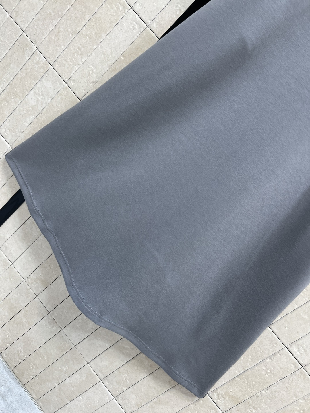 D家 25秋冬新款 丝巾收腰长款连衣裙 上身真的超级爱了 减龄的百搭色系 一秒衬托肤色 配送经典丛林动物