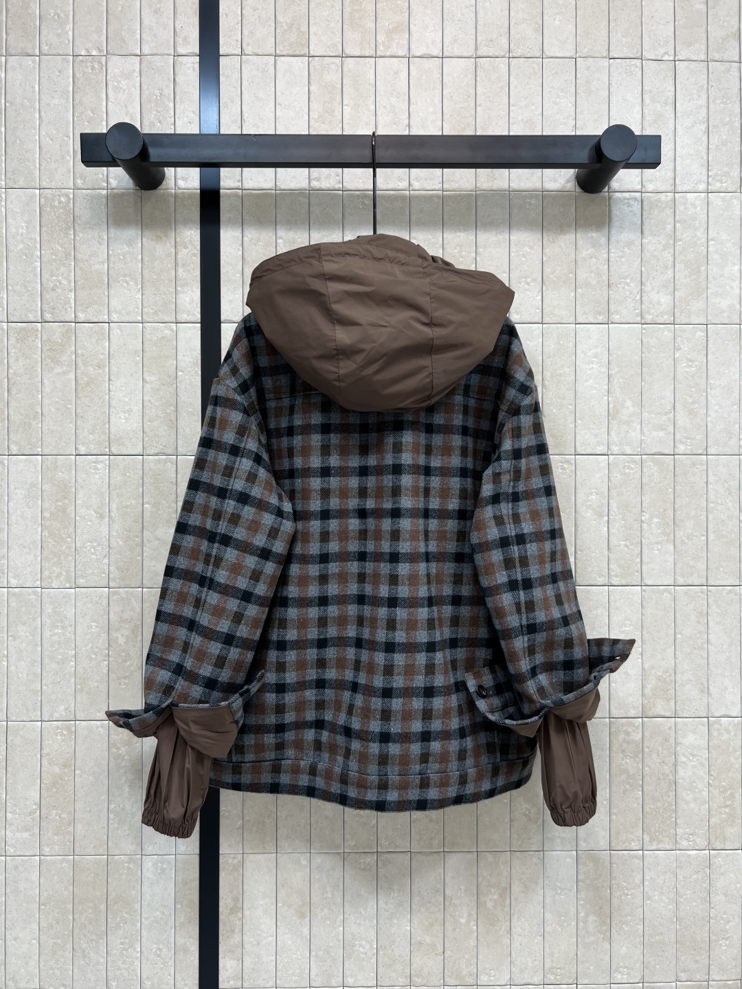 MIu家 26秋冬新款 连帽拼接格纹夹克外套 可拆卸撞色连帽设计 基础翻领格纹衬衫版型上身百搭不挑人 立