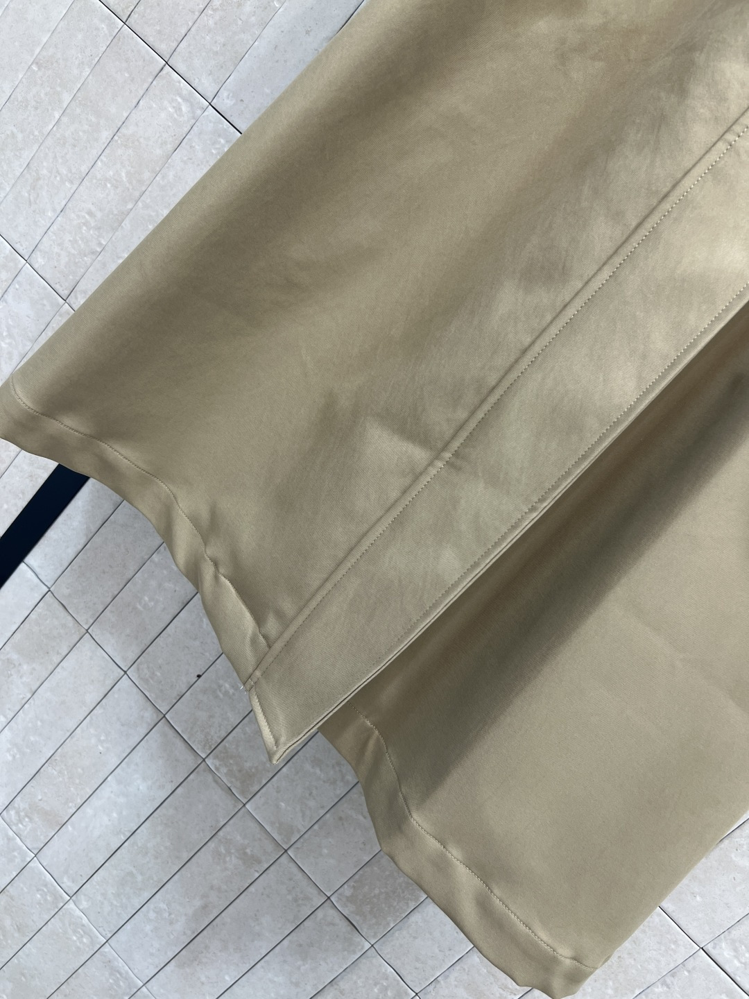 D家 25秋冬新款 经典双排扣风衣外套 每年都会出的经典风衣 上身妙抬气质气场 经典双排扣设计 翻领廓形