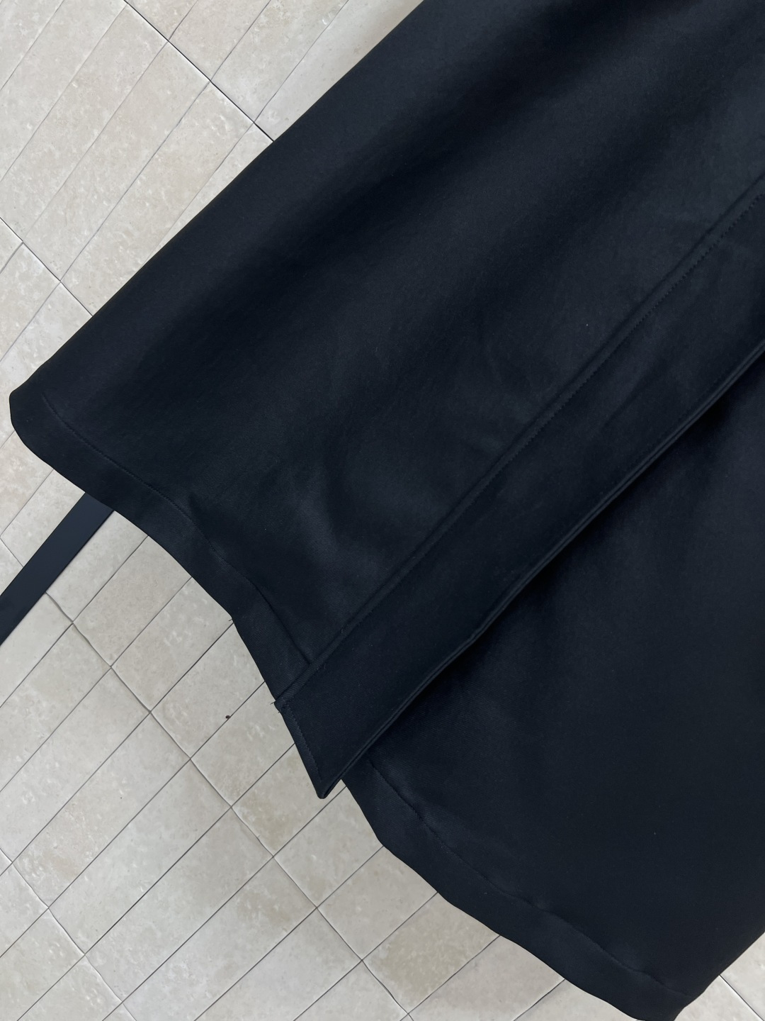 D家 25秋冬新款 经典双排扣风衣外套 每年都会出的经典风衣 上身妙抬气质气场 经典双排扣设计 翻领廓形