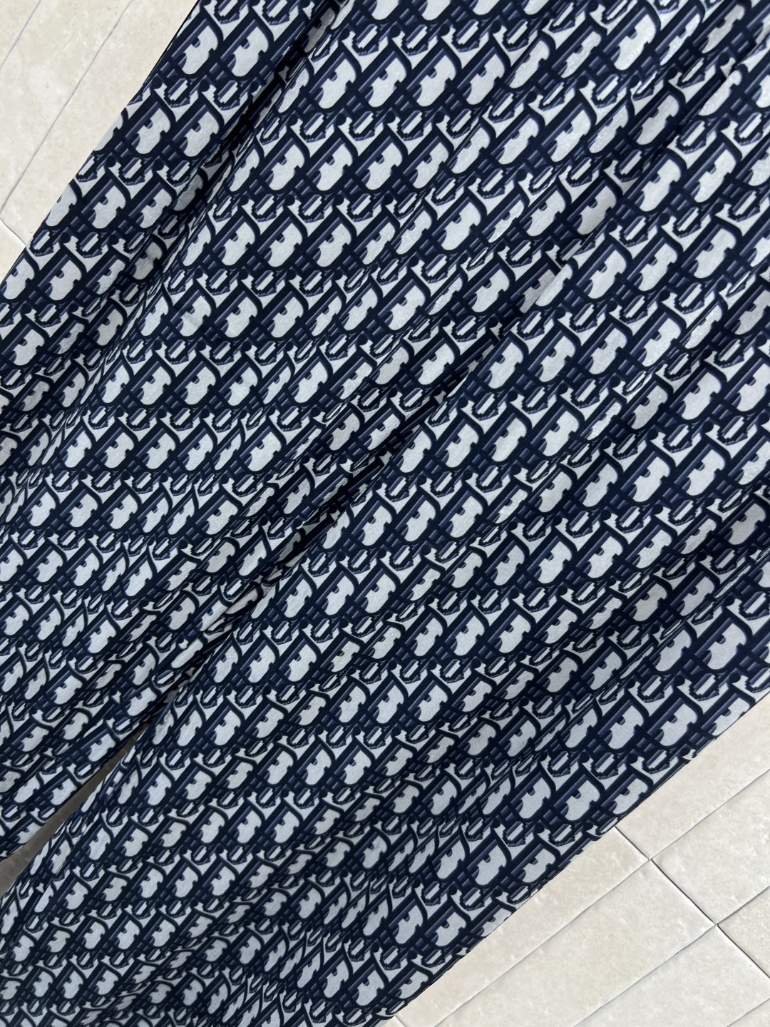 FD家 25秋冬新款 腰间字母提花丝绒裤 定制的D字母织带拼接 直简阔腿裤型 一秒显瘦又百搭 显高显瘦的