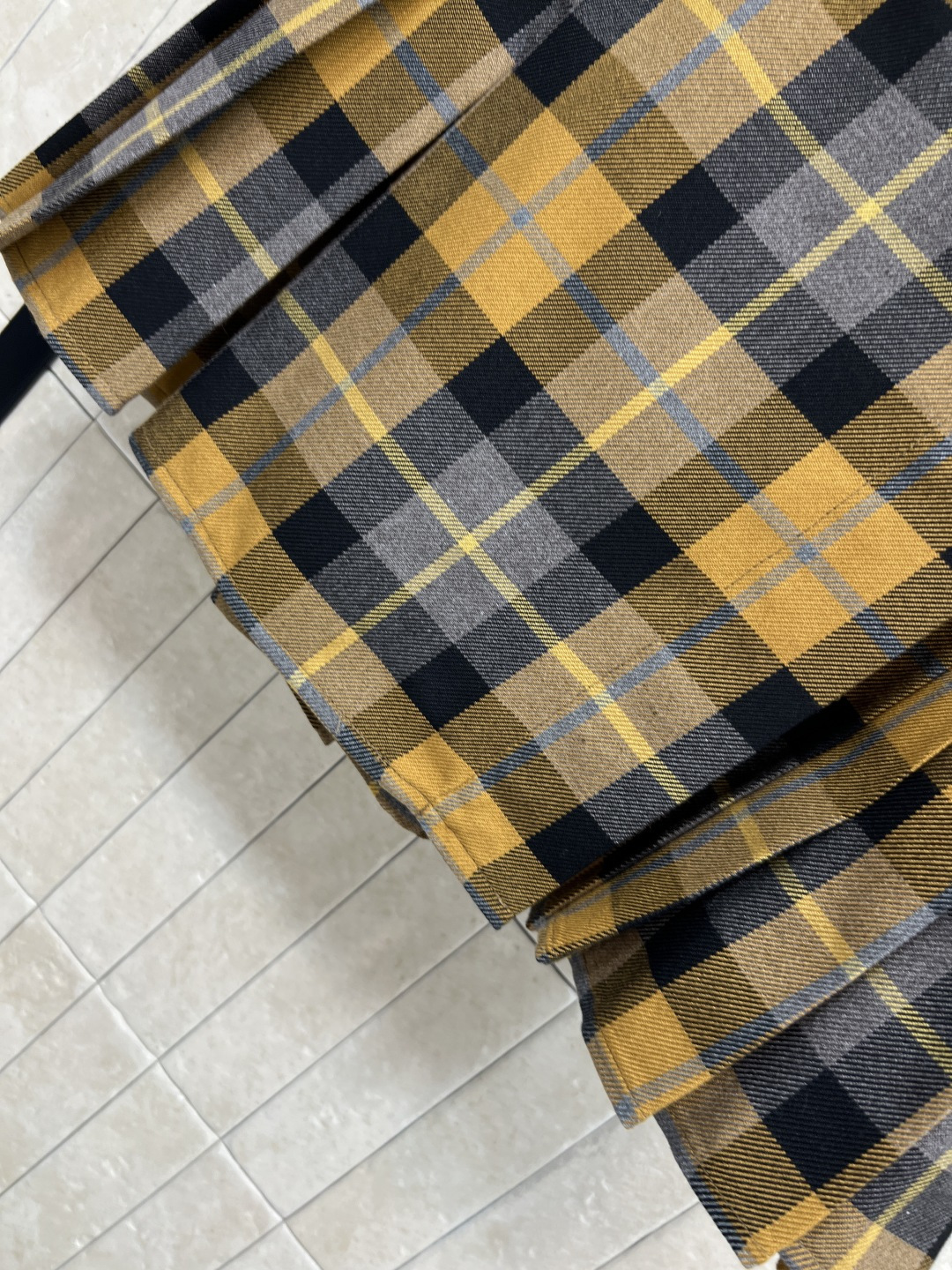 D家 25秋冬新款 复古格纹毛呢系列 泡泡袖小外套+西装外套+一片式百褶短裙+一片式百褶半身裙+吊带连衣