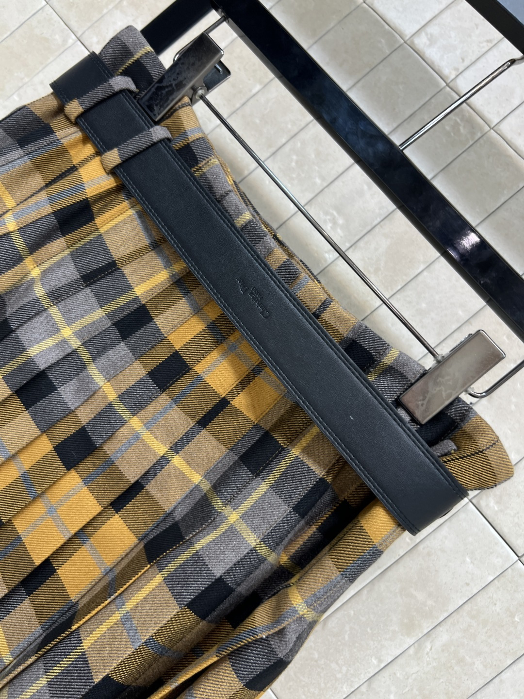 D家 25秋冬新款 复古格纹毛呢系列 泡泡袖小外套+西装外套+一片式百褶短裙+一片式百褶半身裙+吊带连衣