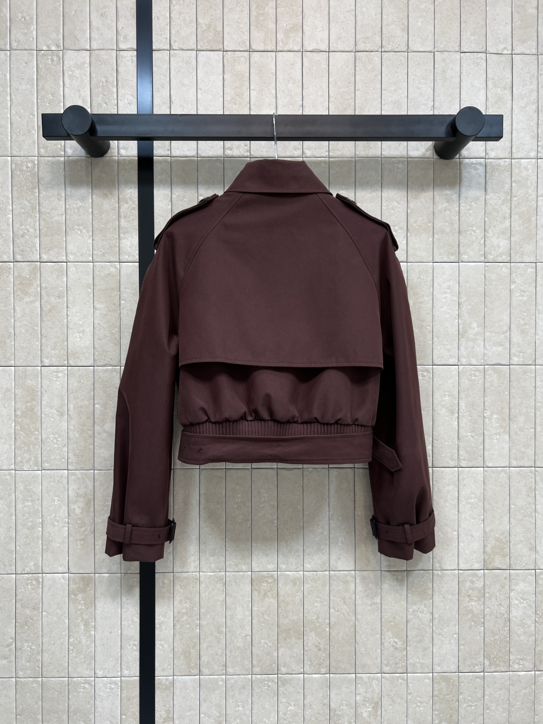 BUR家 25秋冬新款 翻领短款夹克外套 永不过时的复古机车夹克 有一种骑士风 自带帅气感 廓形干净利落