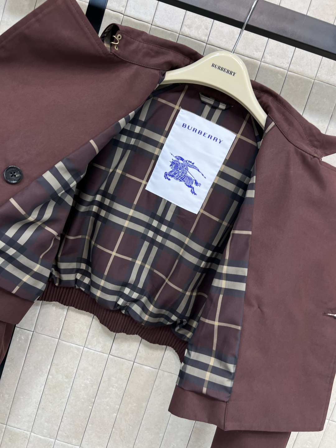 BUR家 25秋冬新款 翻领短款夹克外套 永不过时的复古机车夹克 有一种骑士风 自带帅气感 廓形干净利落