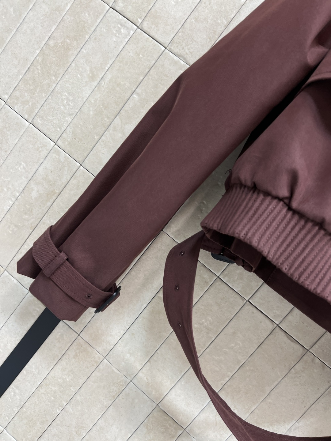 BUR家 25秋冬新款 翻领短款夹克外套 永不过时的复古机车夹克 有一种骑士风 自带帅气感 廓形干净利落