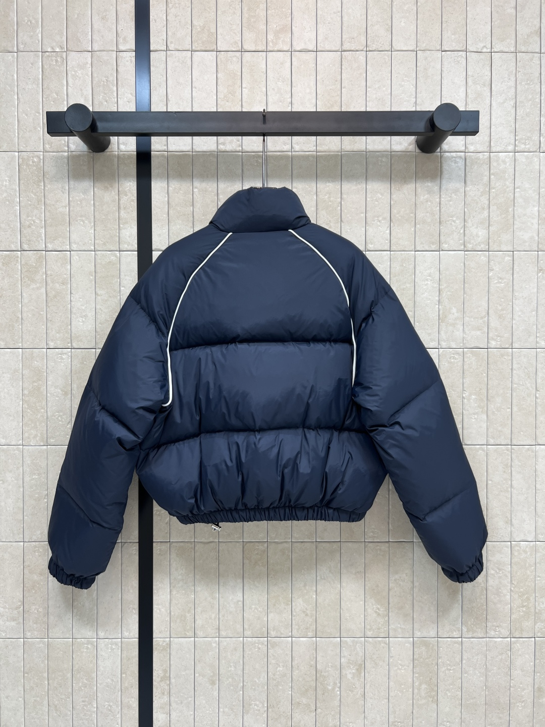 MIu家 25秋冬新款 立领短款羽绒服 外套呈方正版型 面包短款羽绒服 面包服系列 已经成为秋冬时尚单品