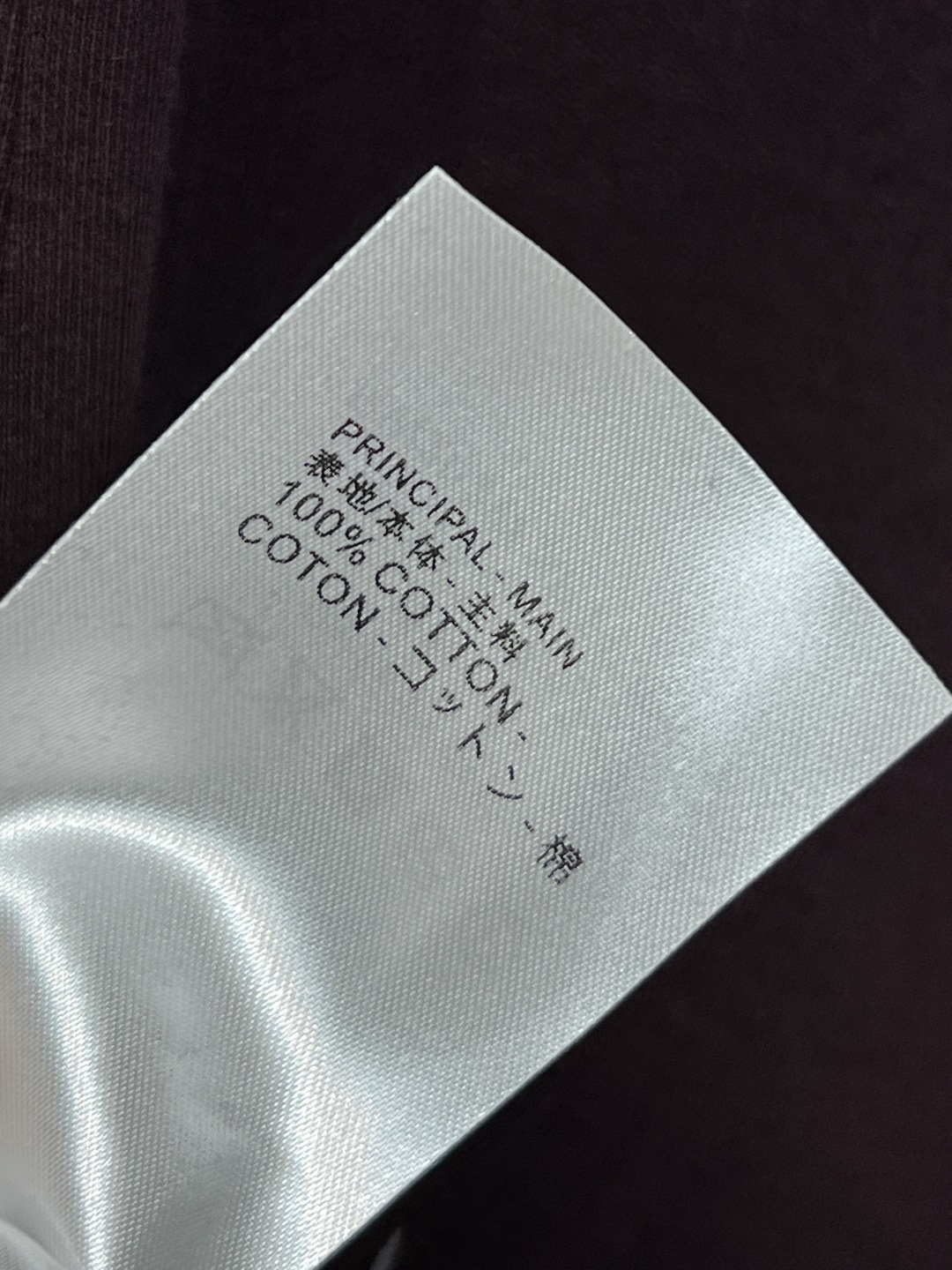 L家 25秋冬新款 圆领长袖打底连衣裙 简约高级的设计 打造舒适百搭单品 胸前经典刺绣logo徽标点缀 