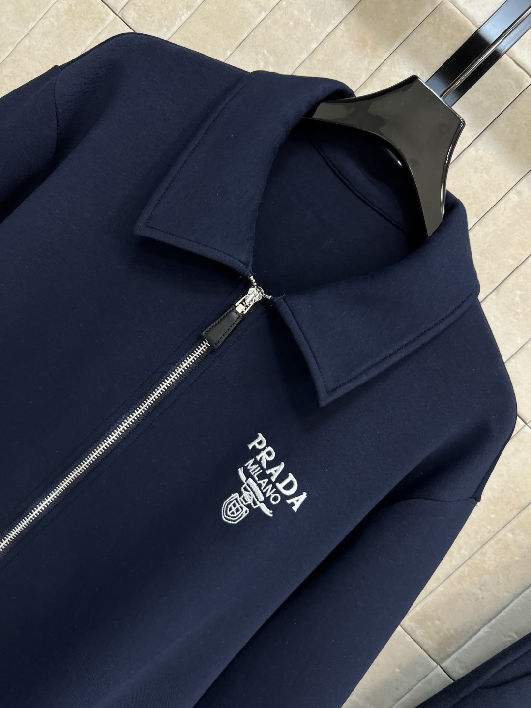 PD家 25秋冬新款 三角标连帽休闲套装 连帽拉链外套+高腰阔腿裤 一套搭配休闲慵懒超级随性 显高显瘦绝