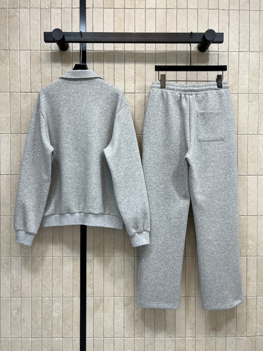 PD家 25秋冬新款 三角标连帽休闲套装 连帽拉链外套+高腰阔腿裤 一套搭配休闲慵懒超级随性 显高显瘦绝