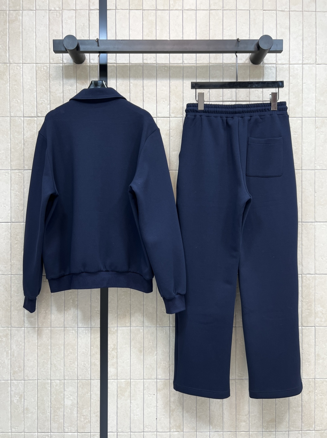 PD家 25秋冬新款 三角标连帽休闲套装 连帽拉链外套+高腰阔腿裤 一套搭配休闲慵懒超级随性 显高显瘦绝