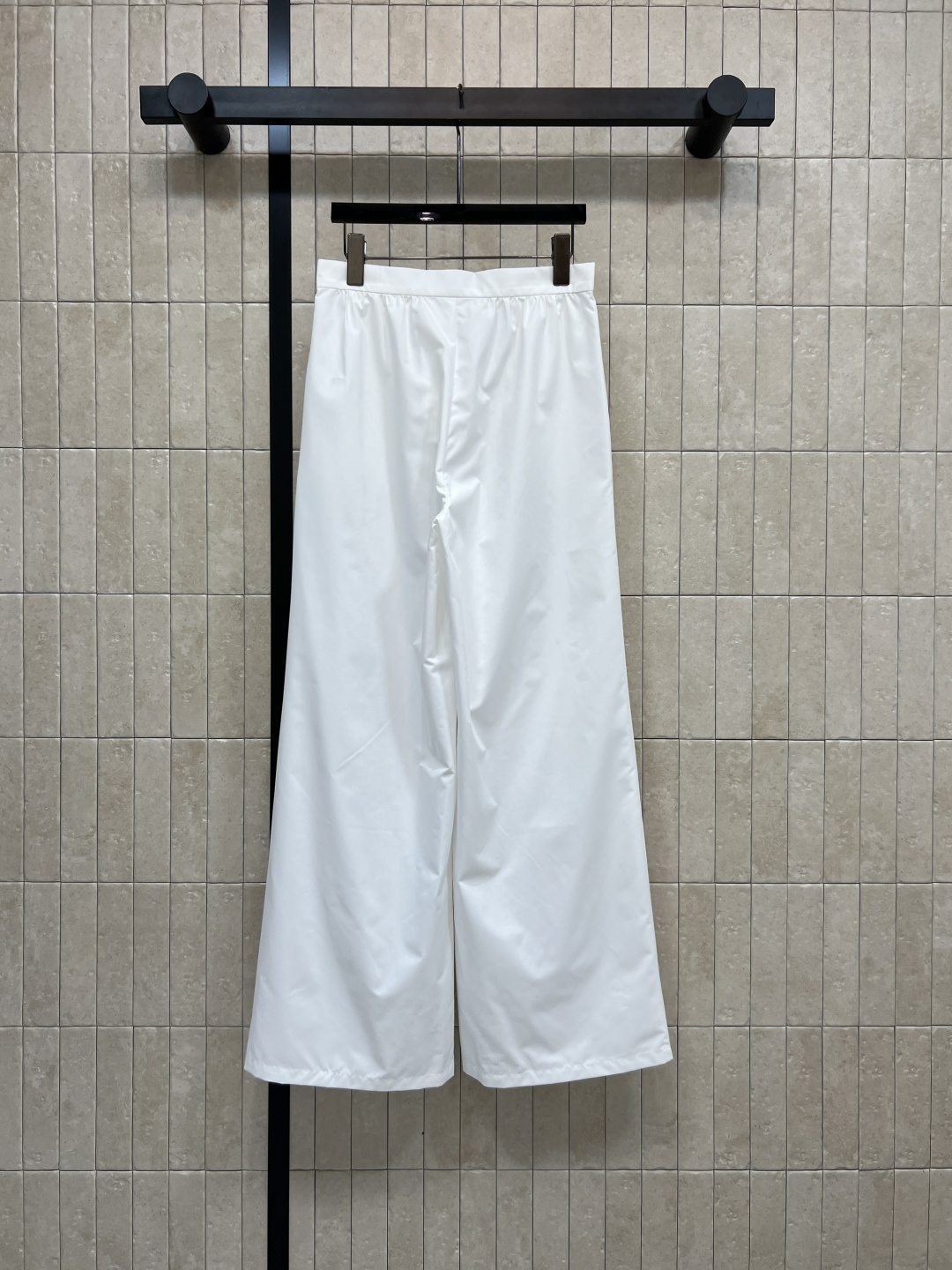 小香家 25秋冬新款 高腰阔腿休闲裤 时髦精必备单品 高腰直筒阔腿裤型 上身不贴肉 舒适感超级好 搭配同