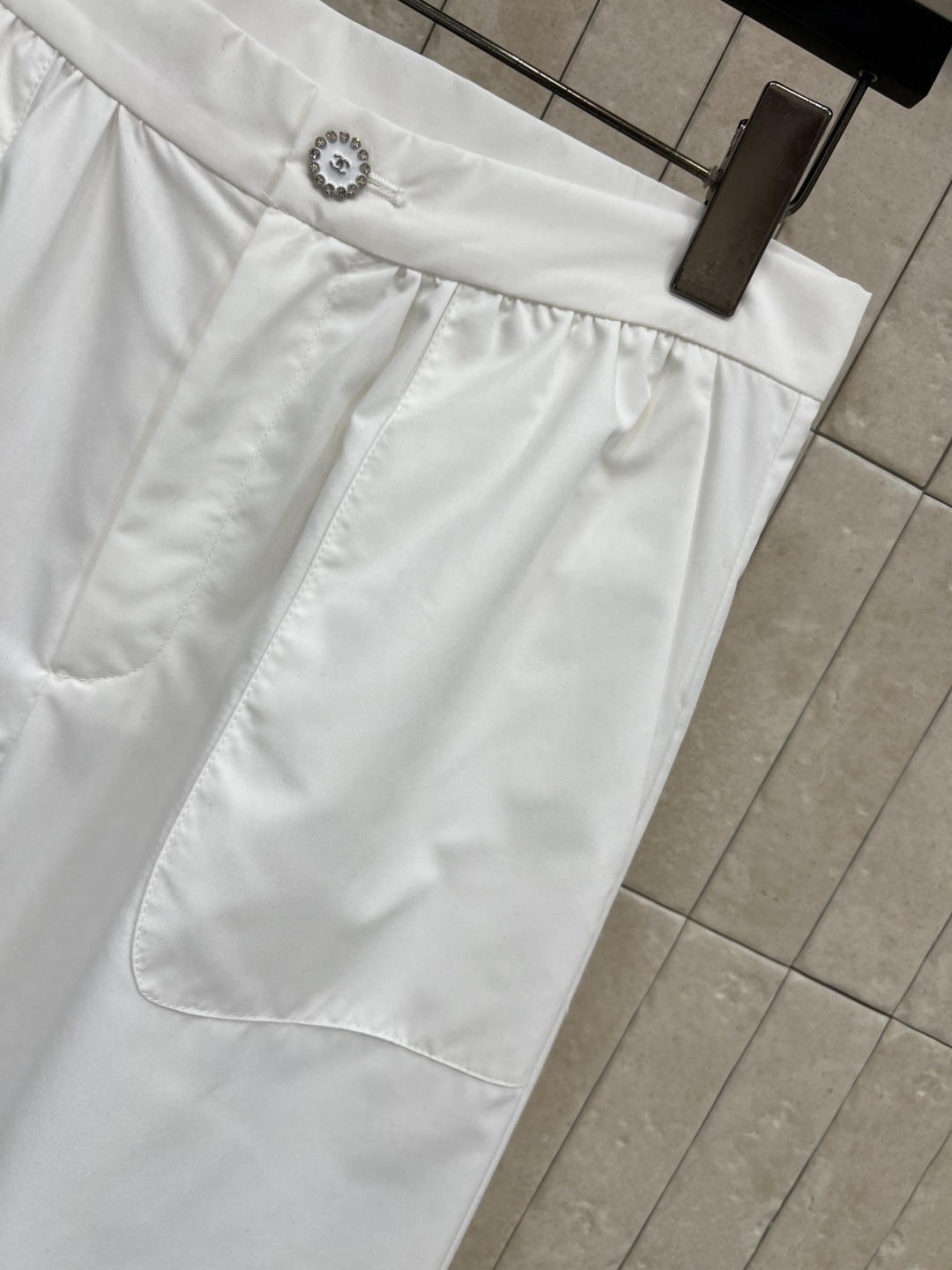 小香家 25秋冬新款 高腰阔腿休闲裤 时髦精必备单品 高腰直筒阔腿裤型 上身不贴肉 舒适感超级好 搭配同