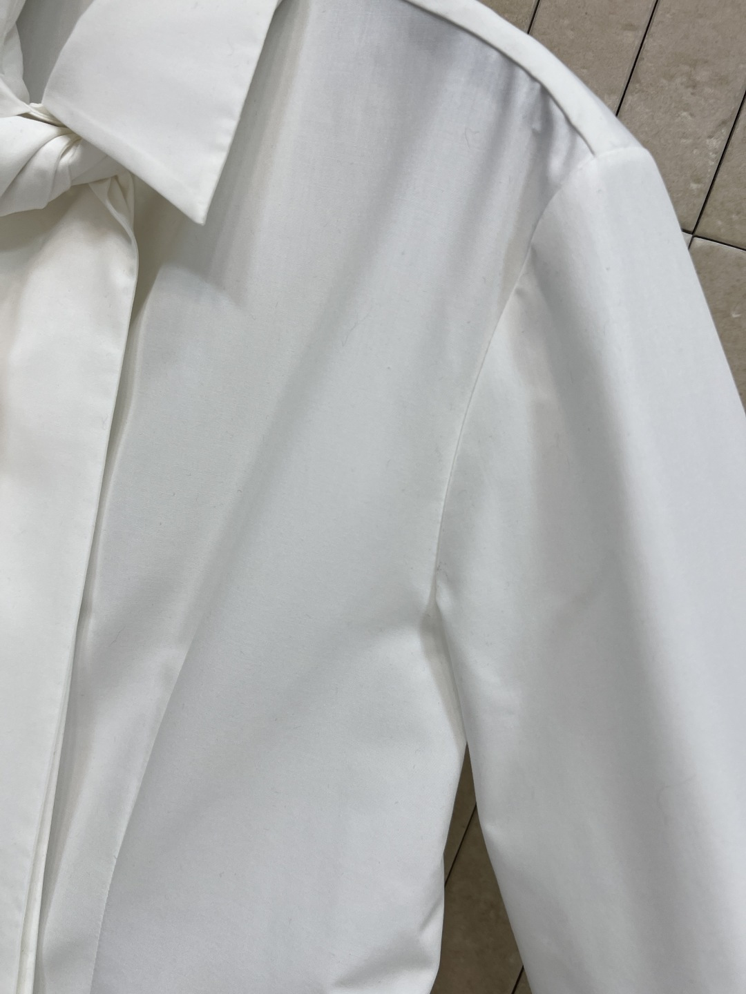 小香家 25秋冬新款 系带翻领长款衬衫连衣裙 可以当长款衬衫 或者当连衣裙穿 复古时髦超经典 日常穿搭一