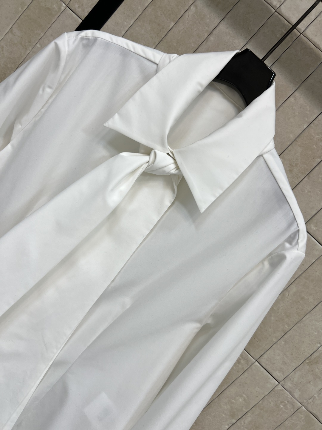 小香家 25秋冬新款 系带翻领长款衬衫连衣裙 可以当长款衬衫 或者当连衣裙穿 复古时髦超经典 日常穿搭一