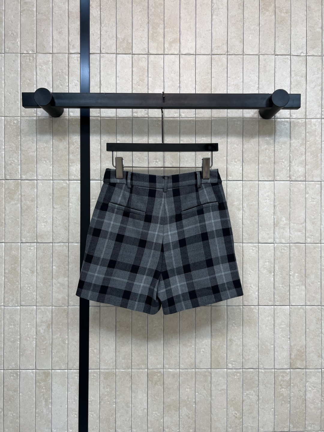 D家 25秋冬新款 复古格纹毛呢系列 格纹高腰A字短裤 超短裤巨显腿长 拉长比例感神器 高腰A字版型遮肉